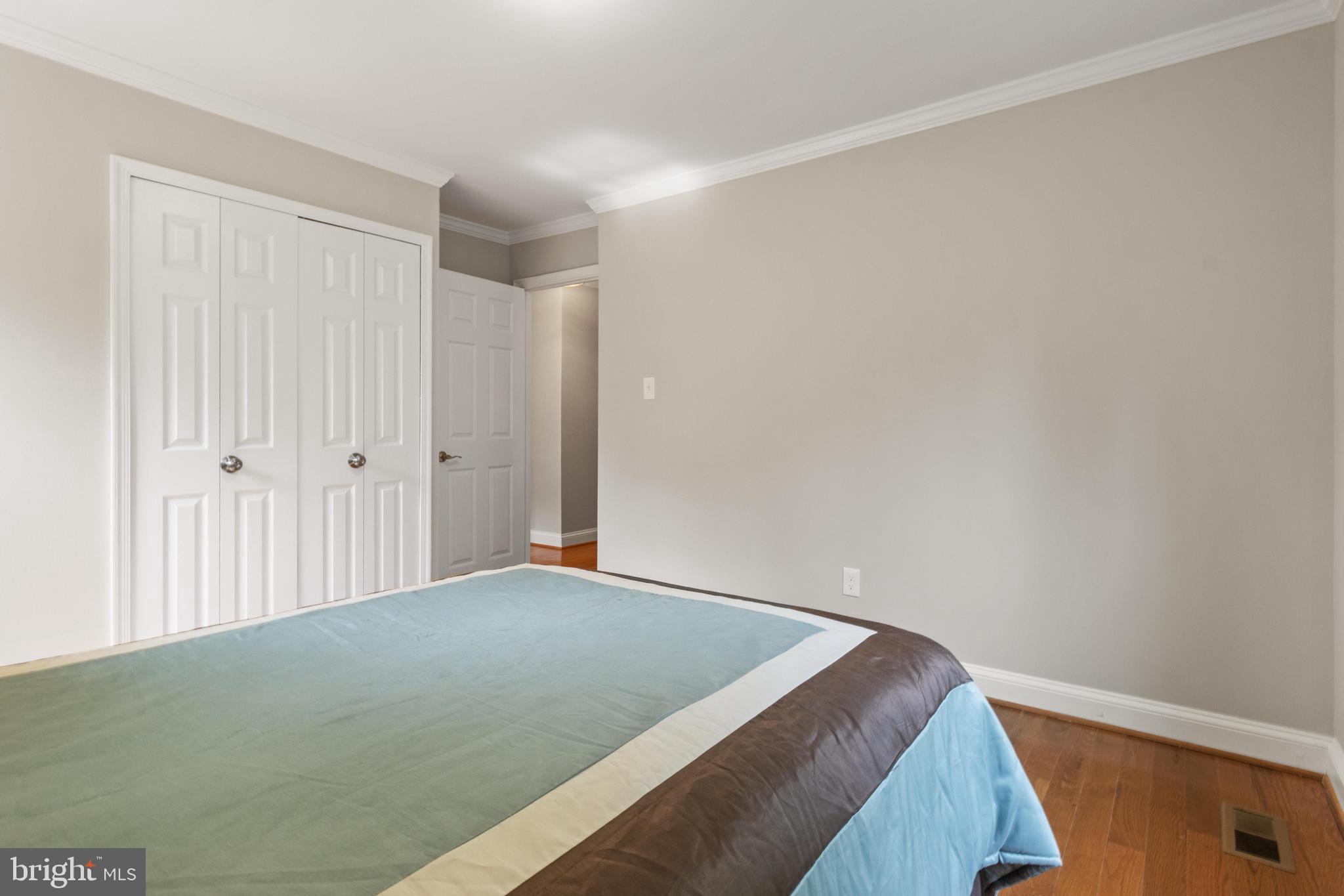 2311 GLENMORE TERRACE