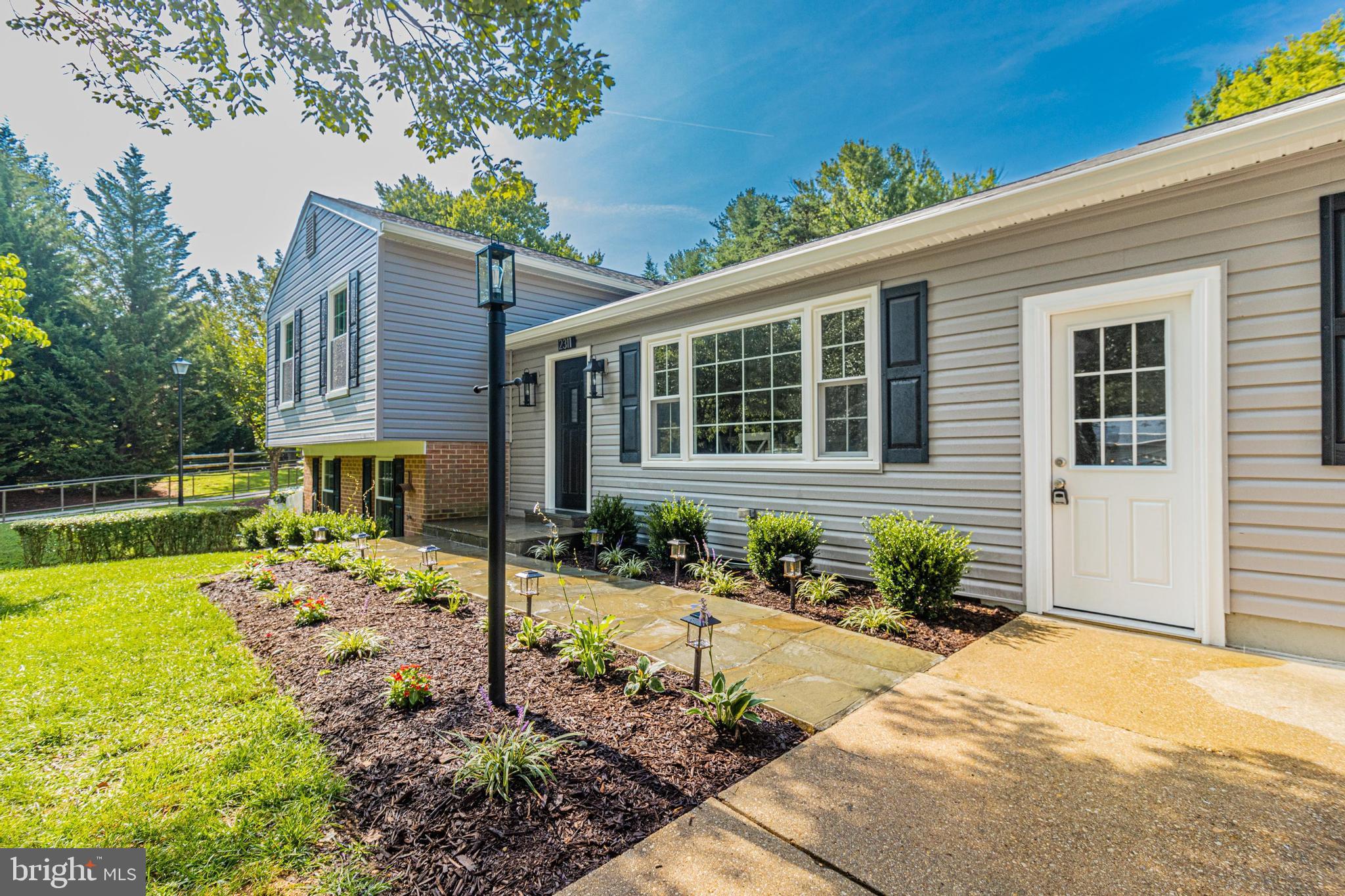 2311 GLENMORE TERRACE