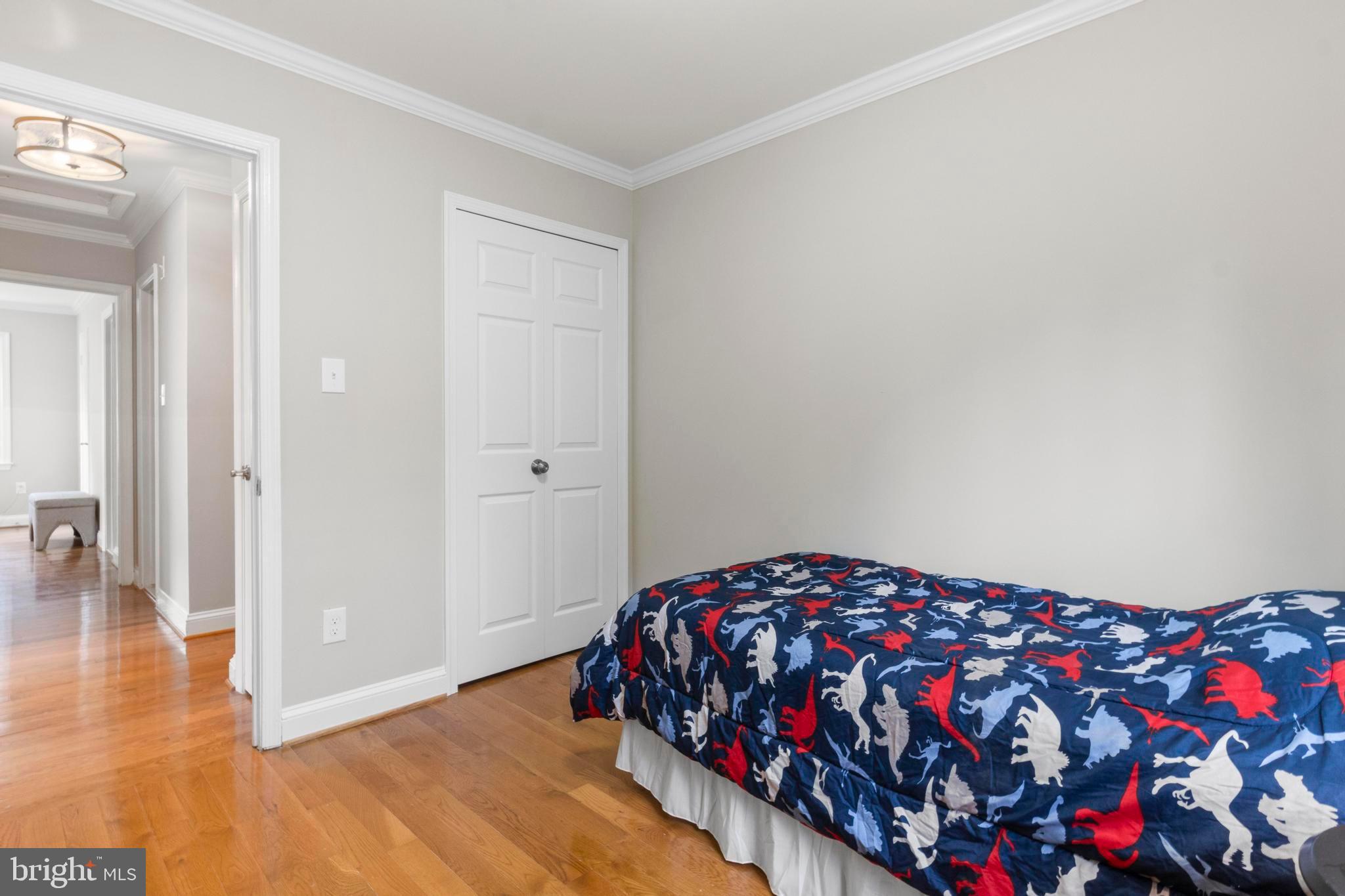 2311 GLENMORE TERRACE