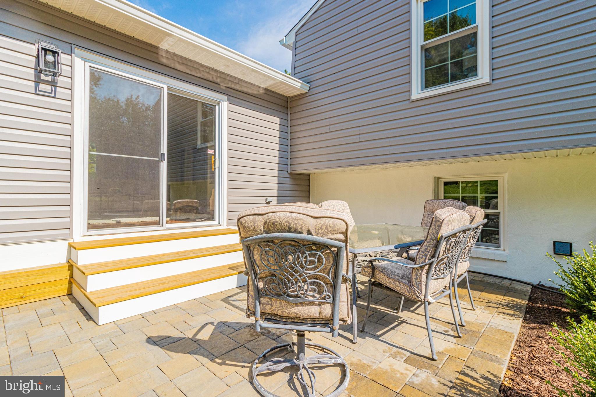 2311 GLENMORE TERRACE