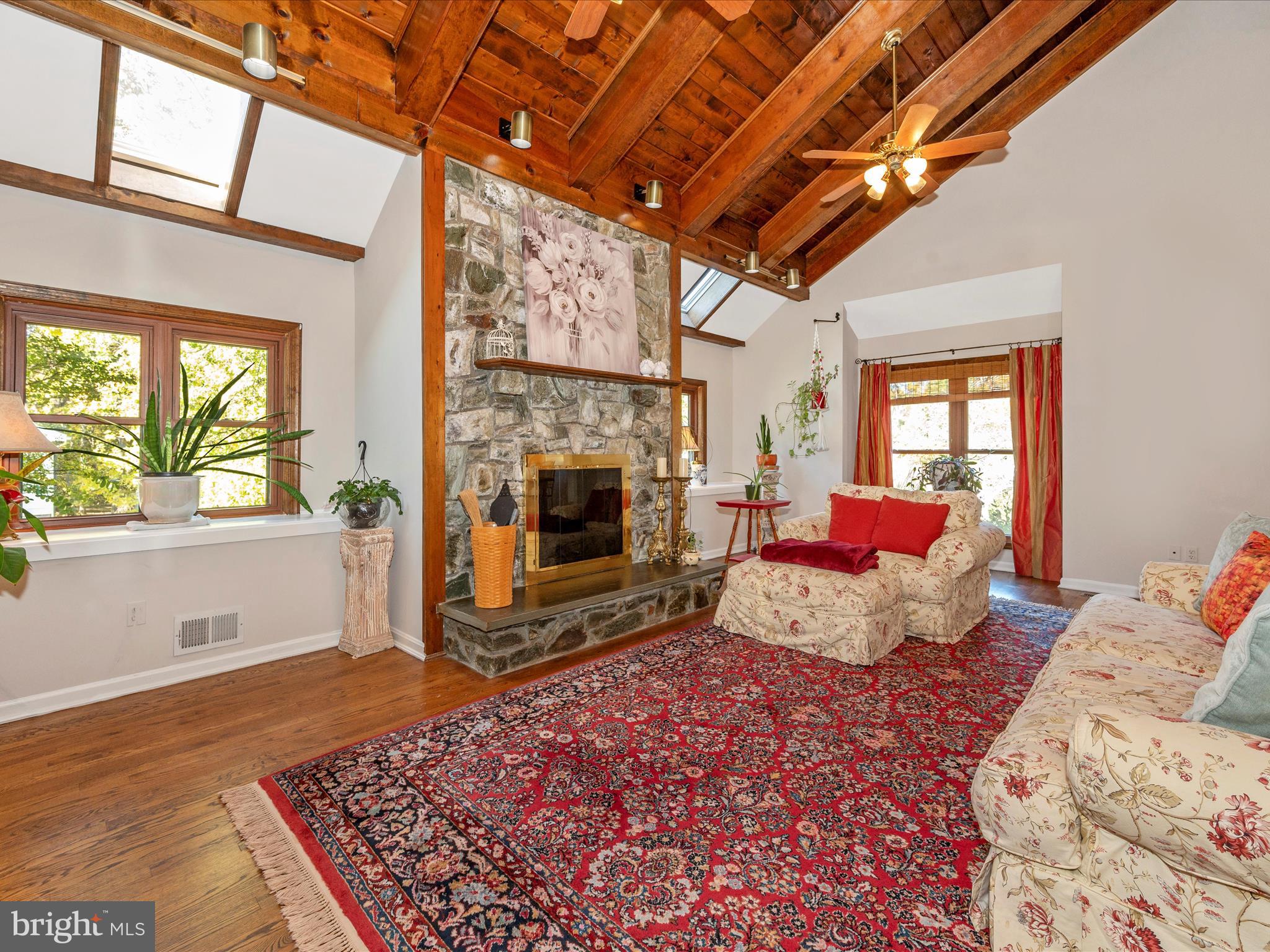 11500 Golden Post LANE