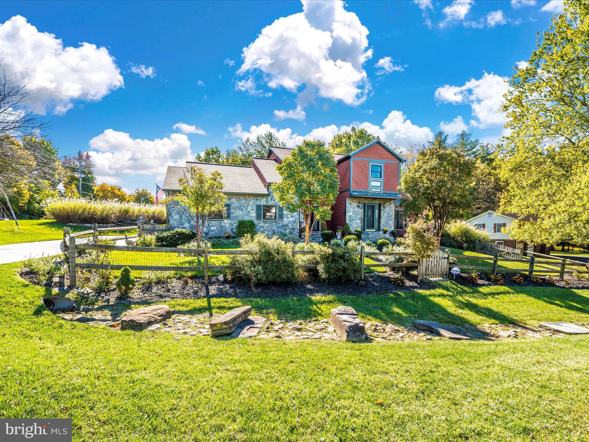 11500 Golden Post LANE