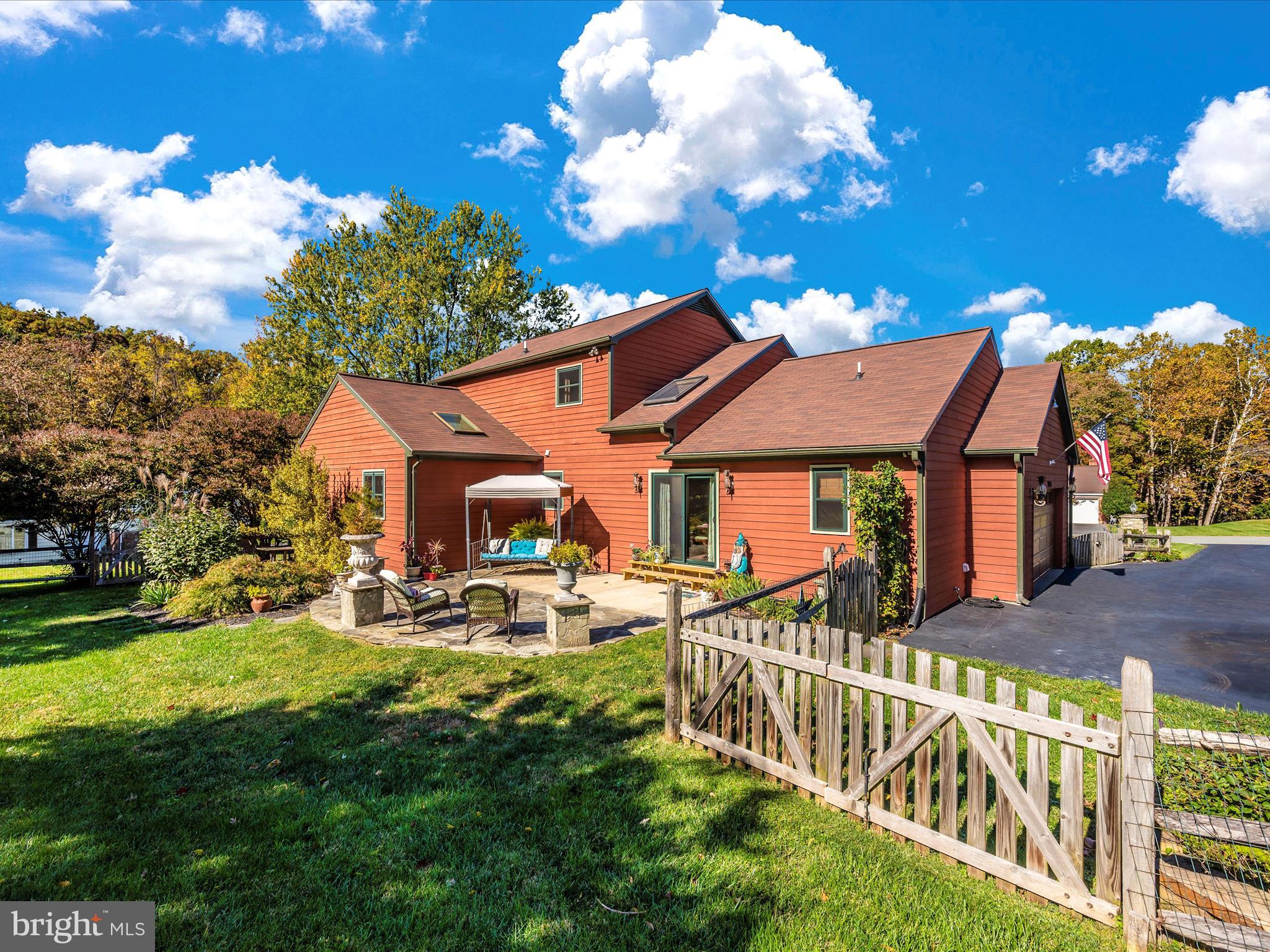 11500 Golden Post LANE