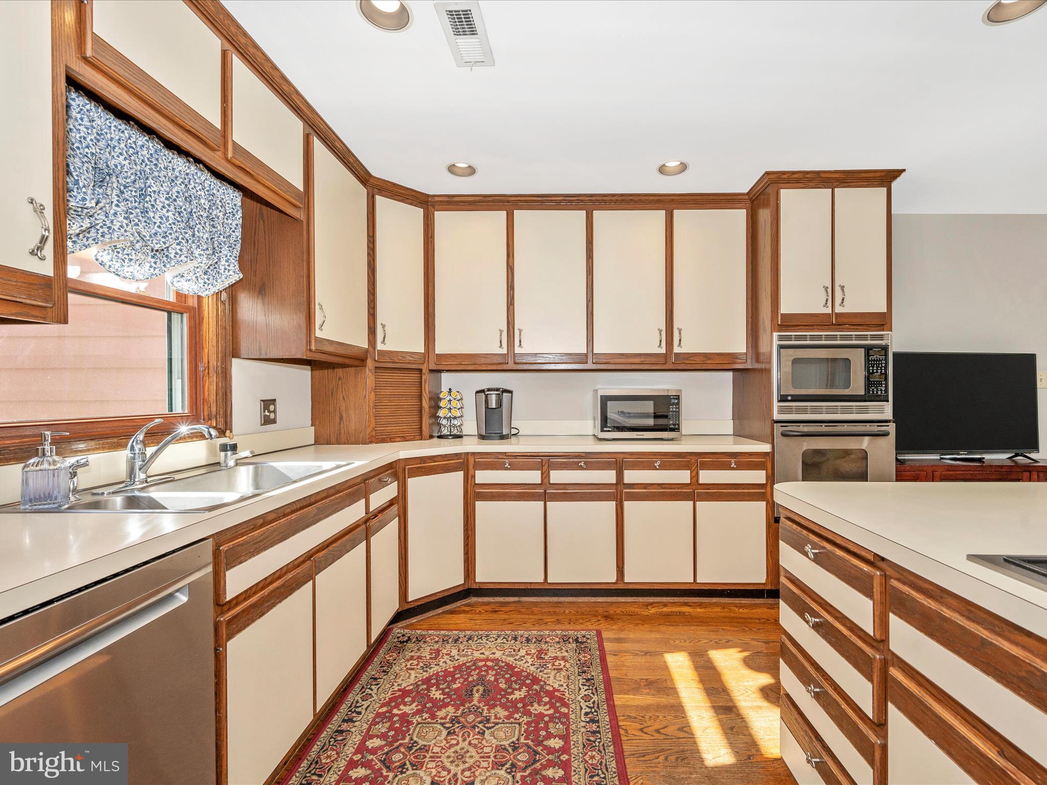 11500 Golden Post LANE