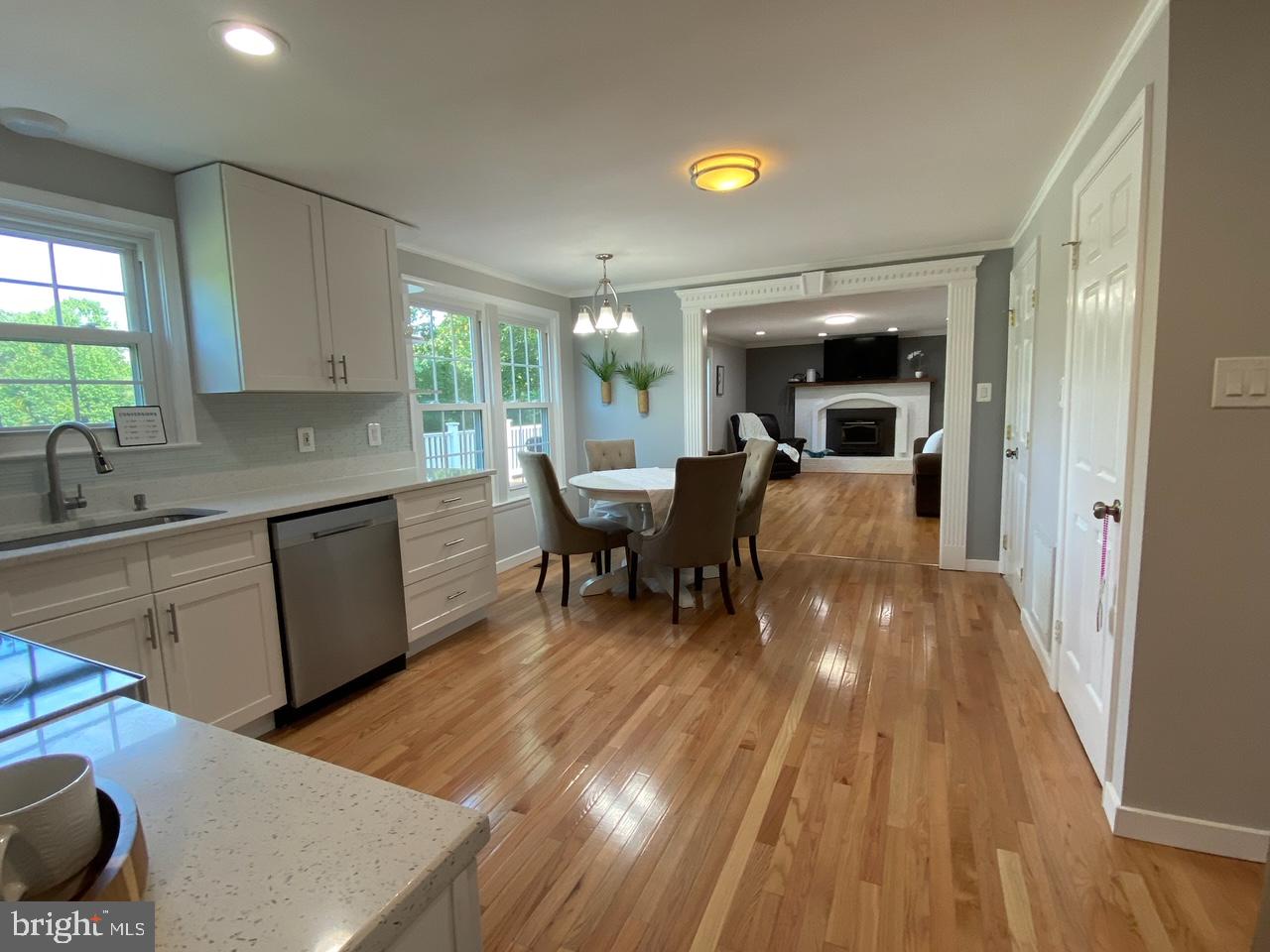 15817 Buena Vista Dr
