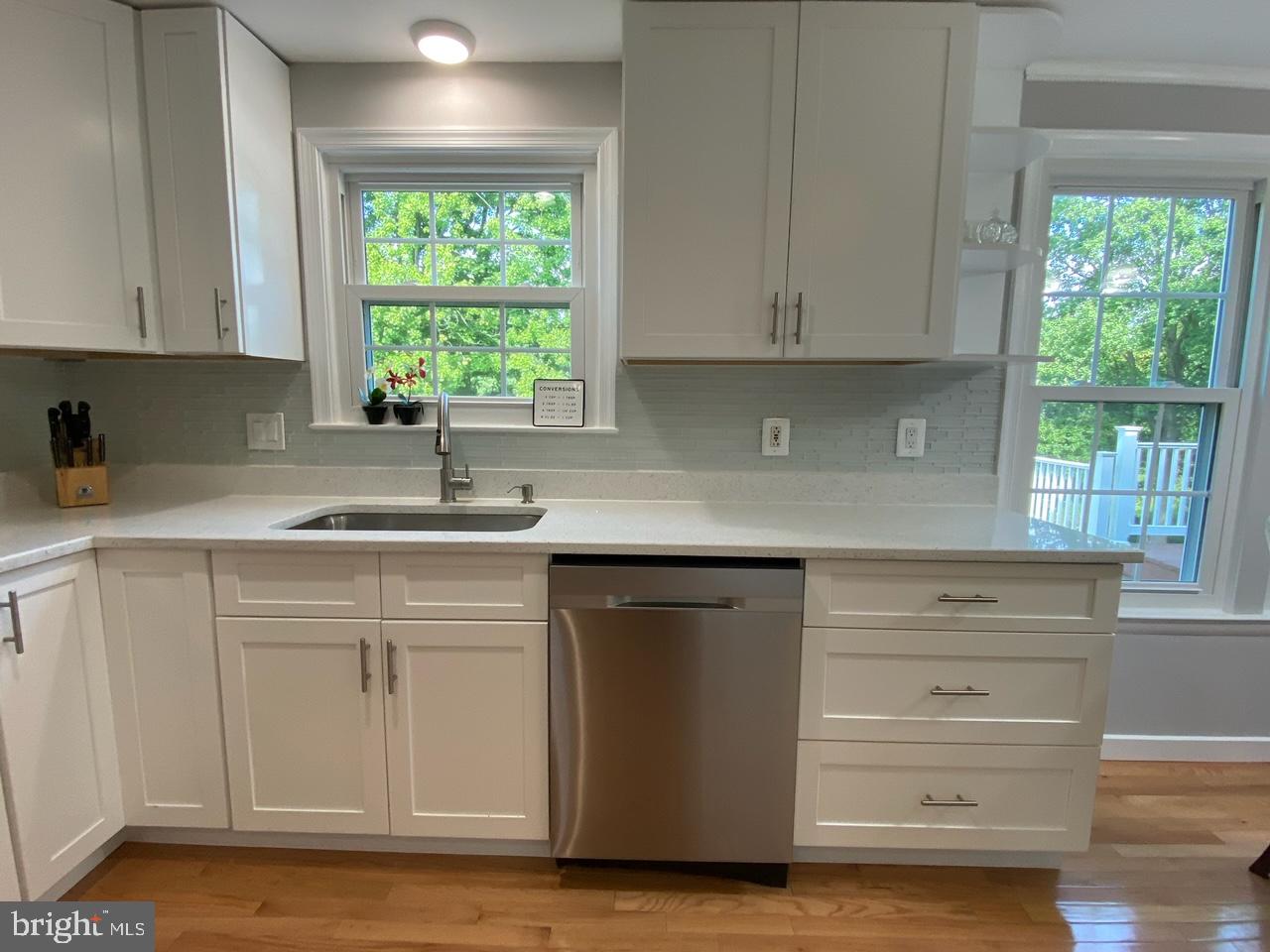 15817 Buena Vista Dr