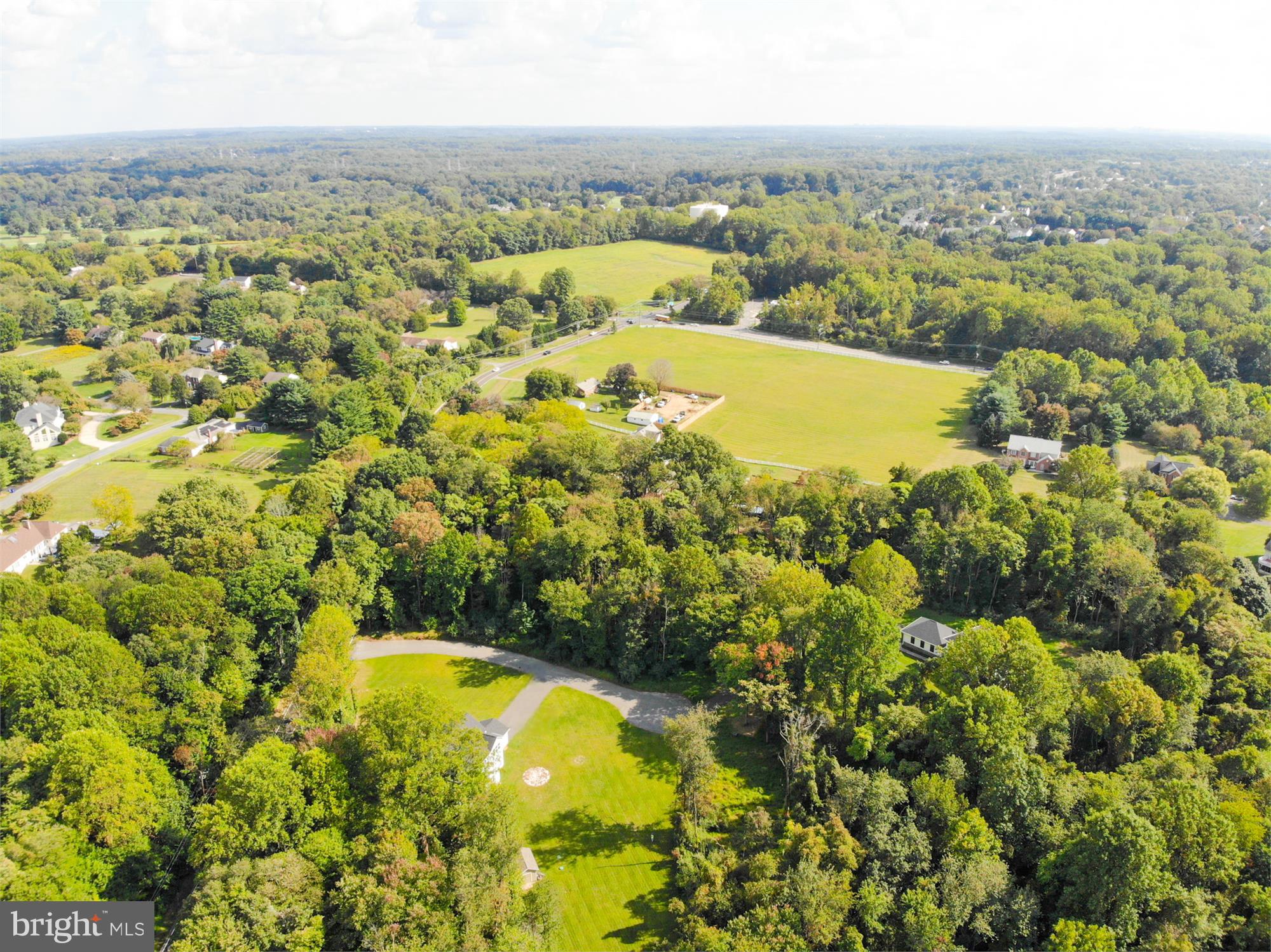 20816 Woodfield Rd
