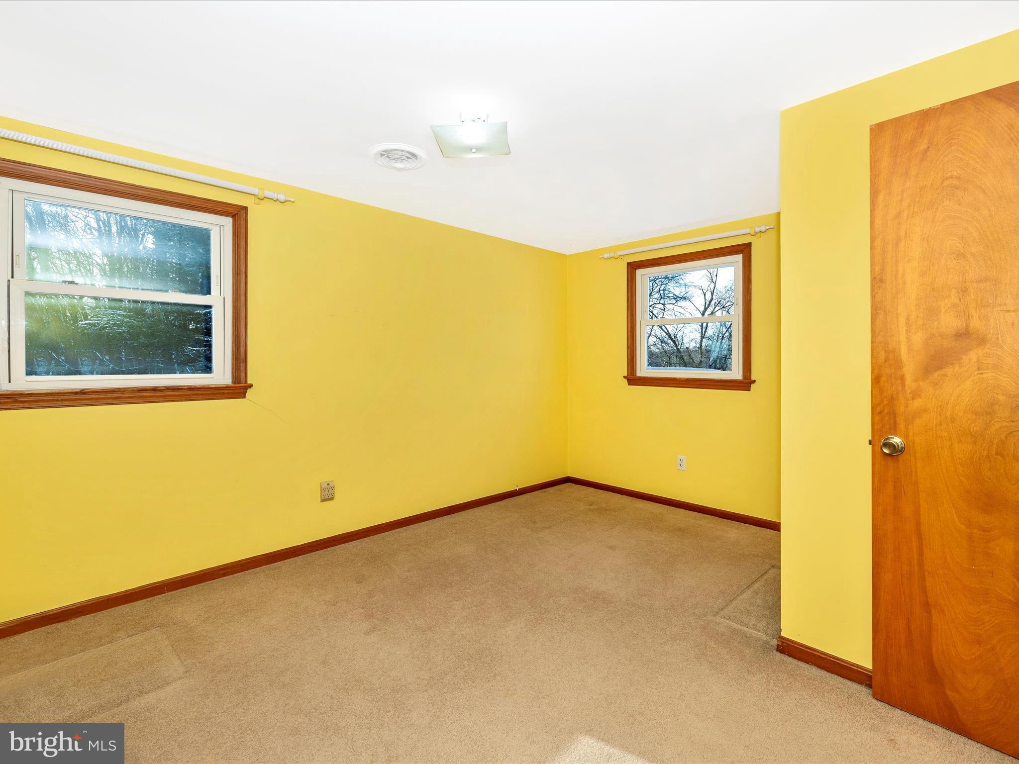 23700 Pleasant View Ln