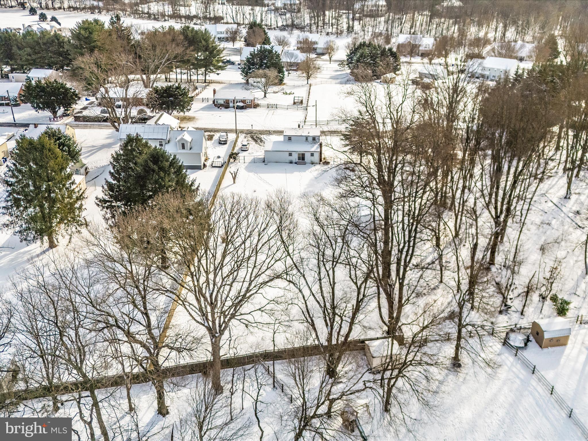 23700 Pleasant View Ln