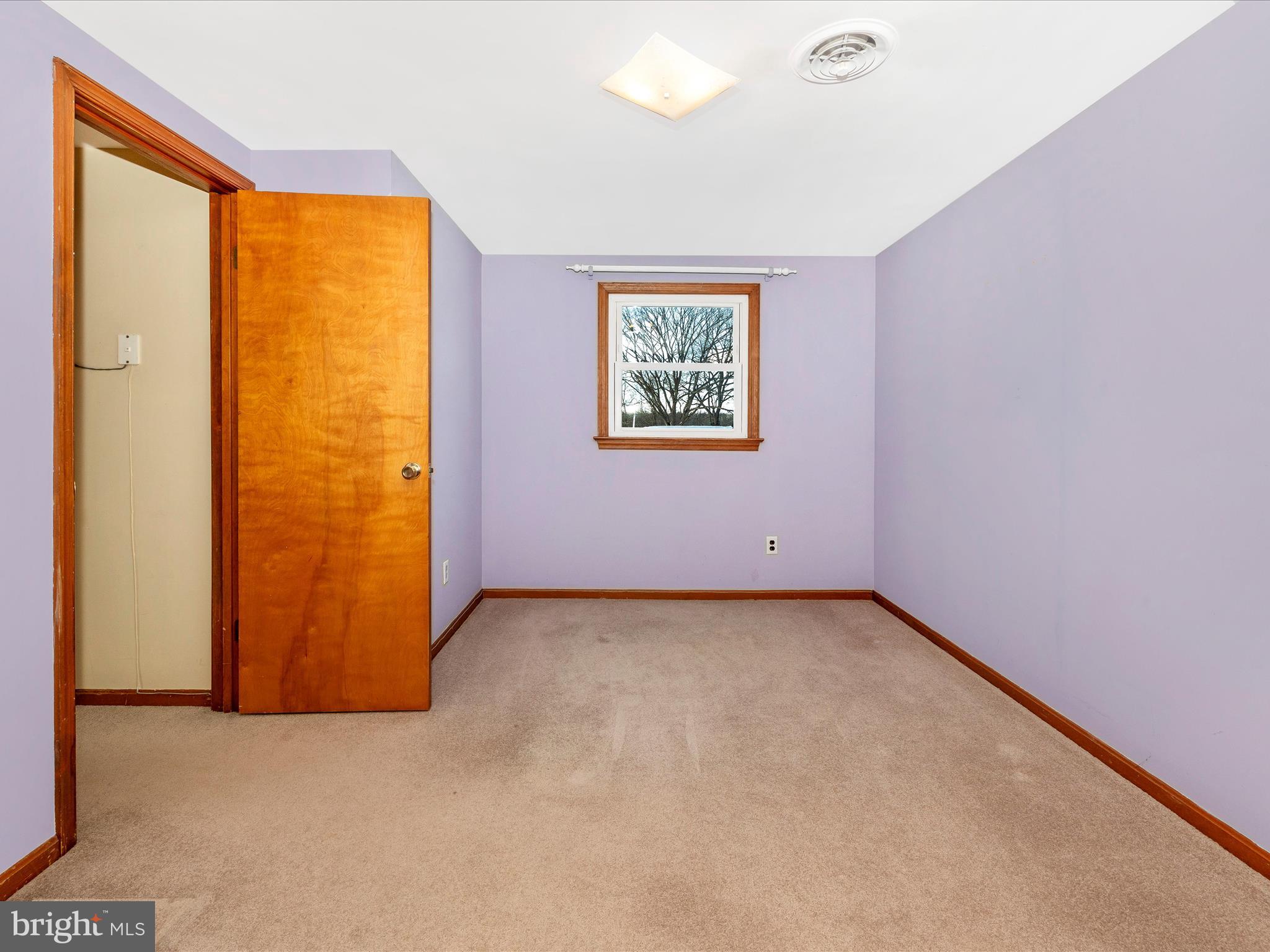 23700 Pleasant View Ln