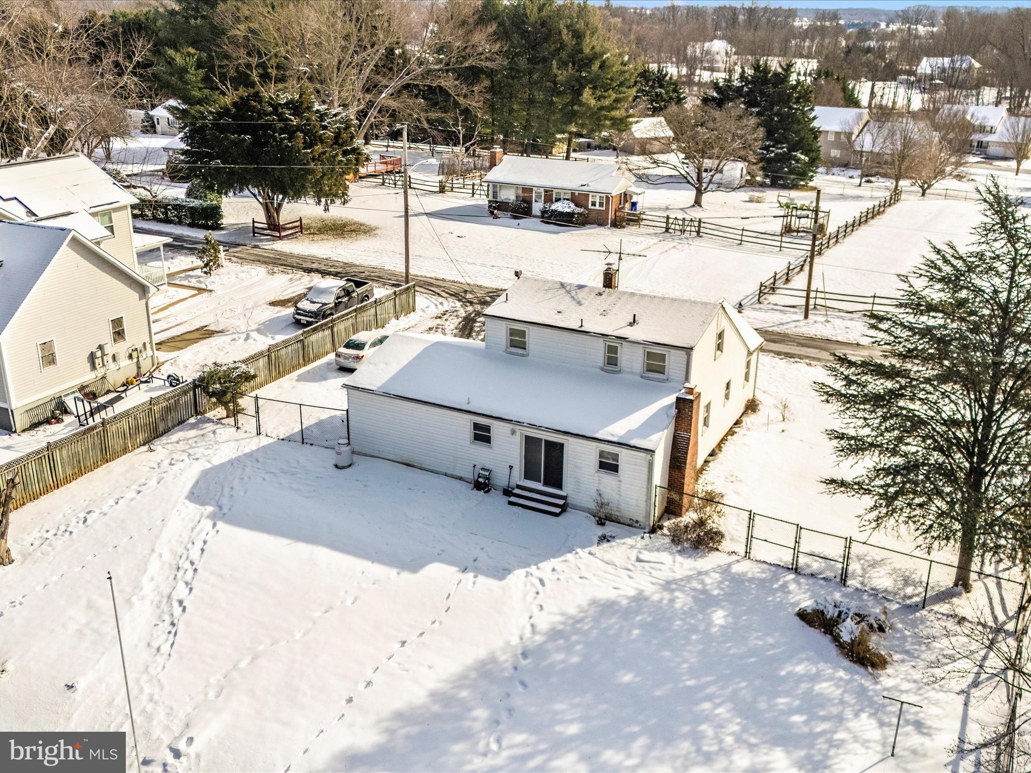 23700 Pleasant View Ln