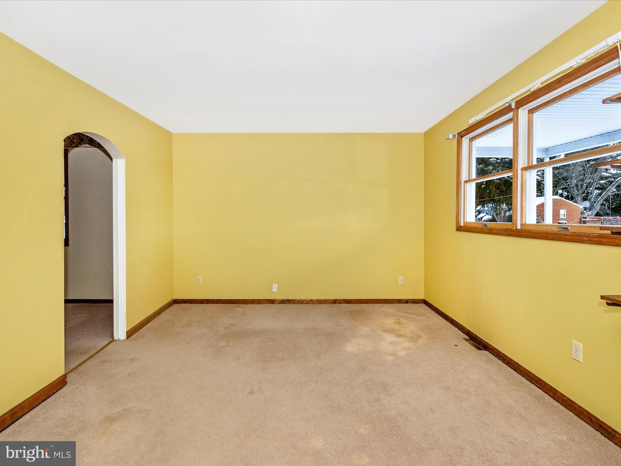 23700 Pleasant View Ln