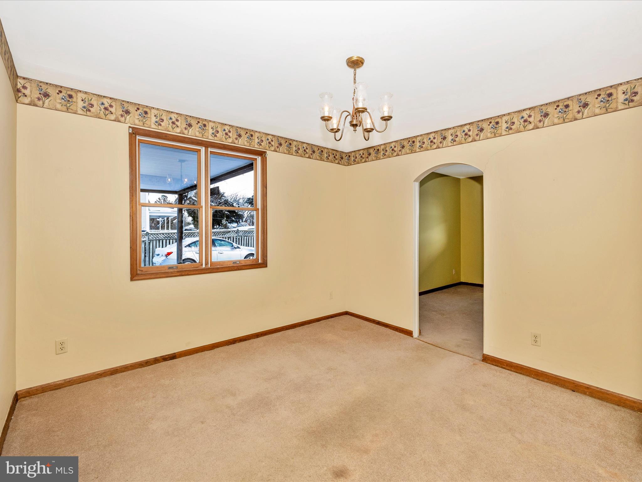 23700 Pleasant View Ln