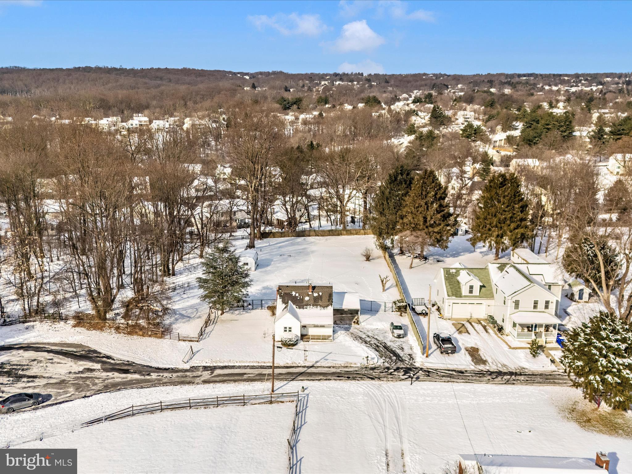 23700 Pleasant View Ln