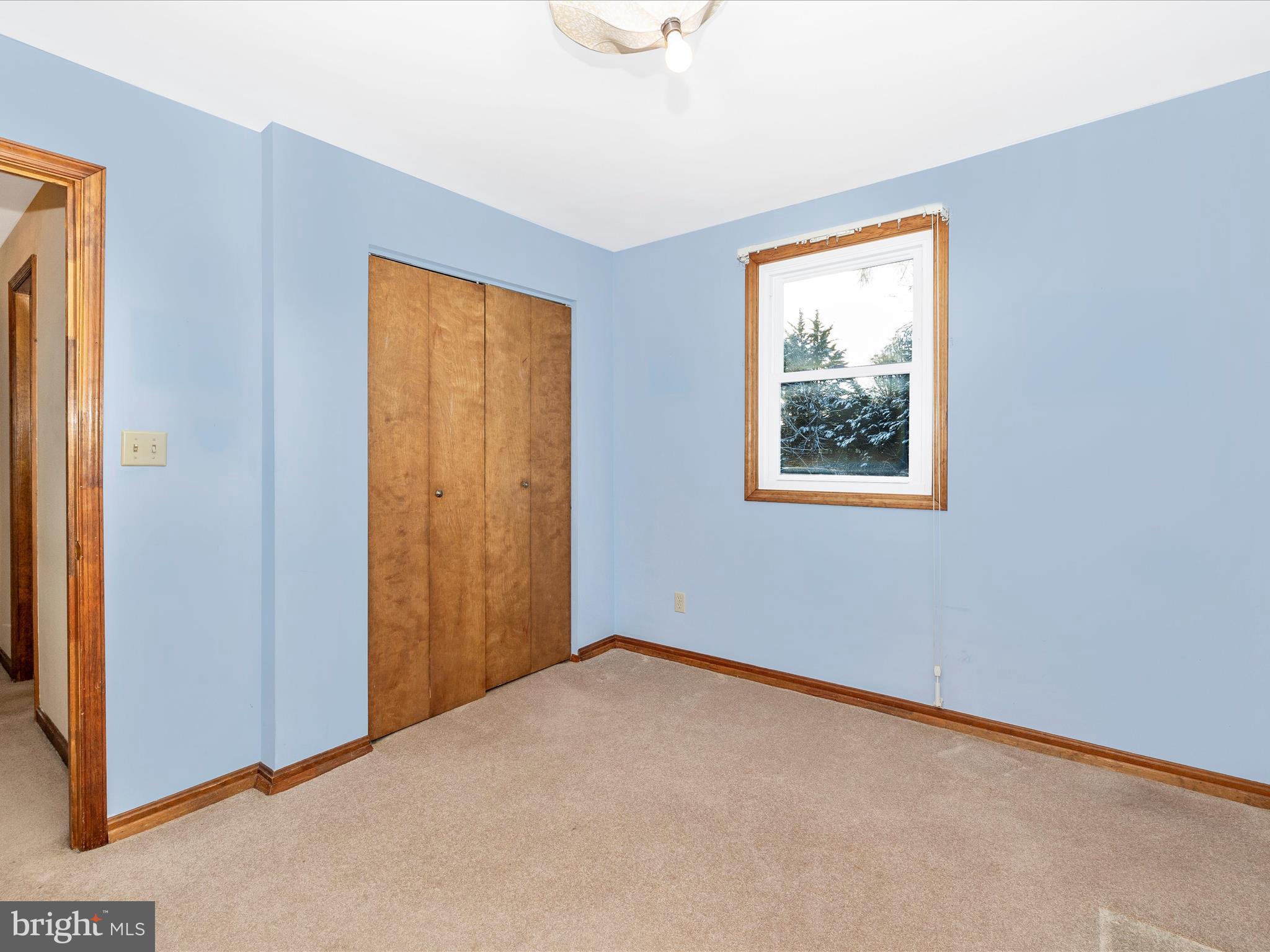 23700 Pleasant View Ln