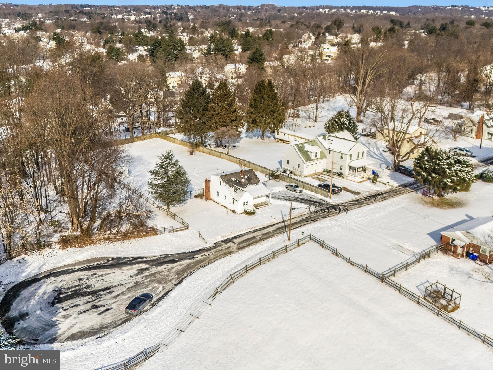 23700 Pleasant View Ln