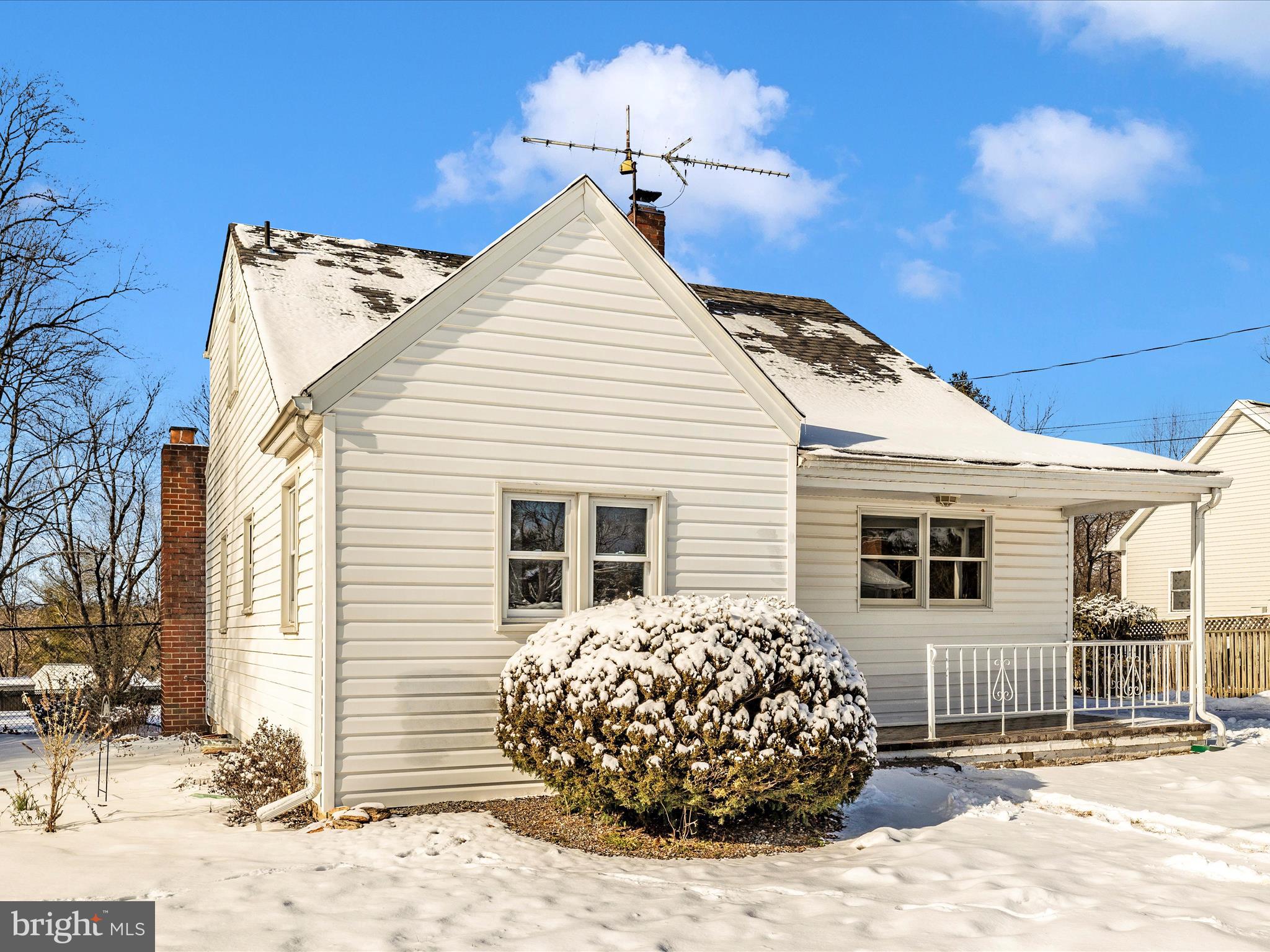 23700 Pleasant View Ln