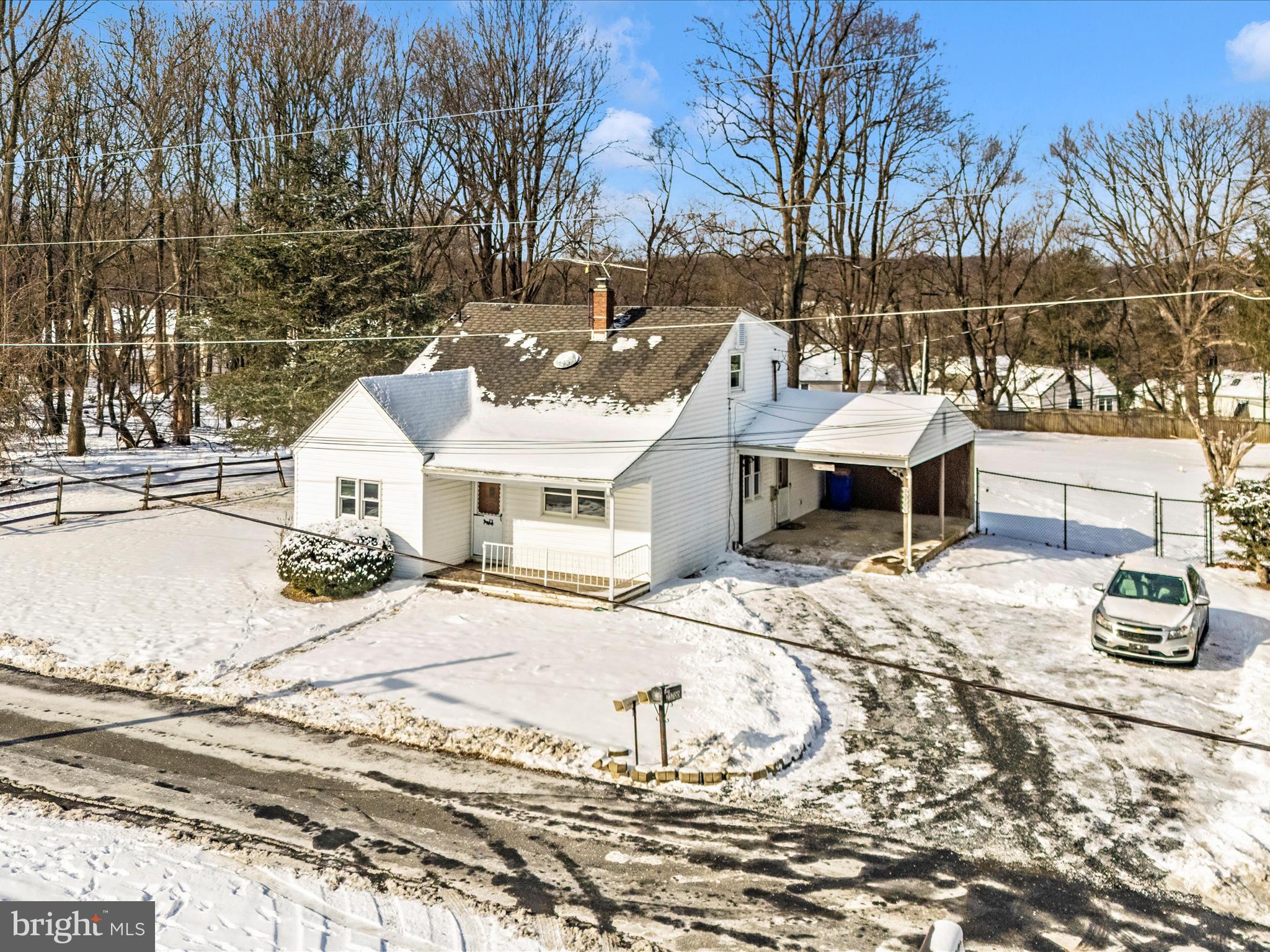 23700 Pleasant View Ln