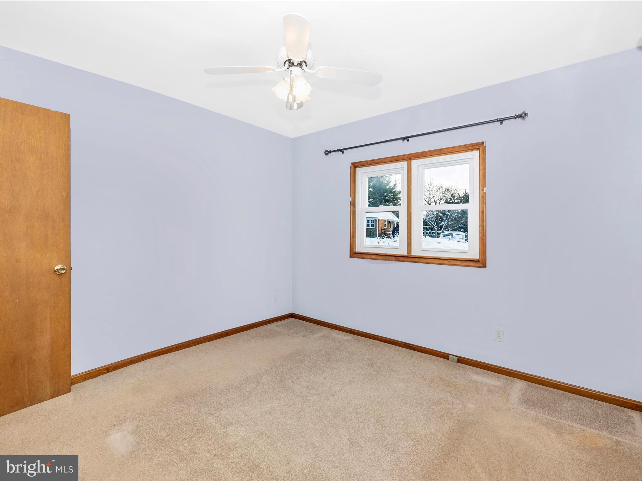 23700 Pleasant View Ln