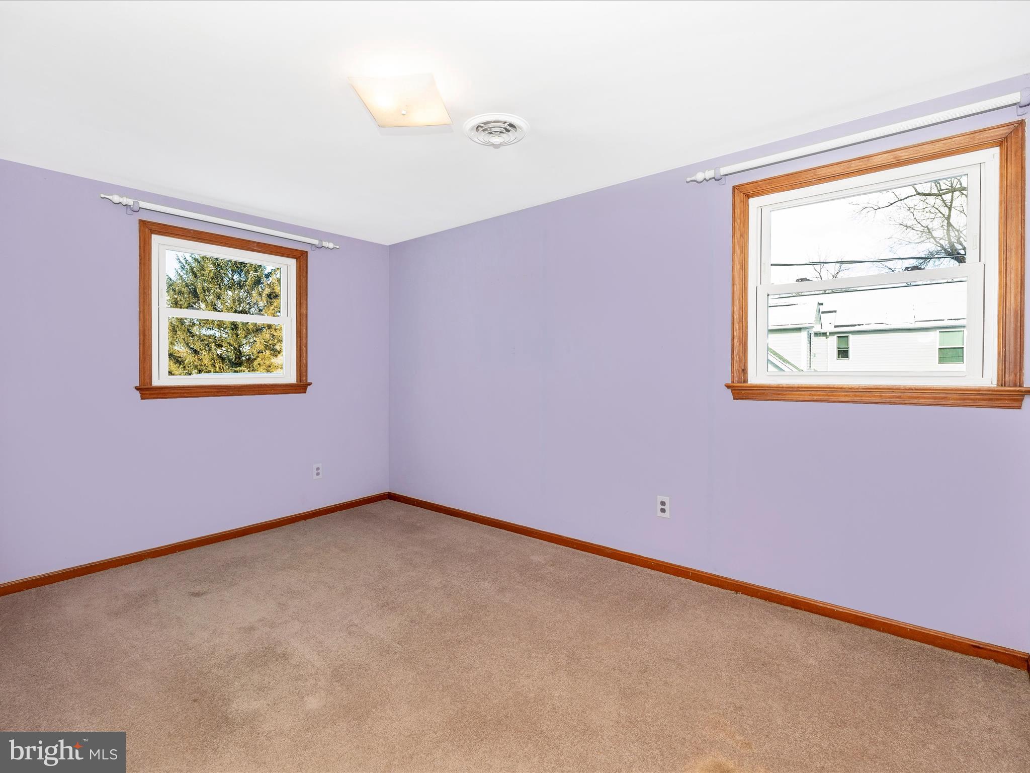 23700 Pleasant View Ln