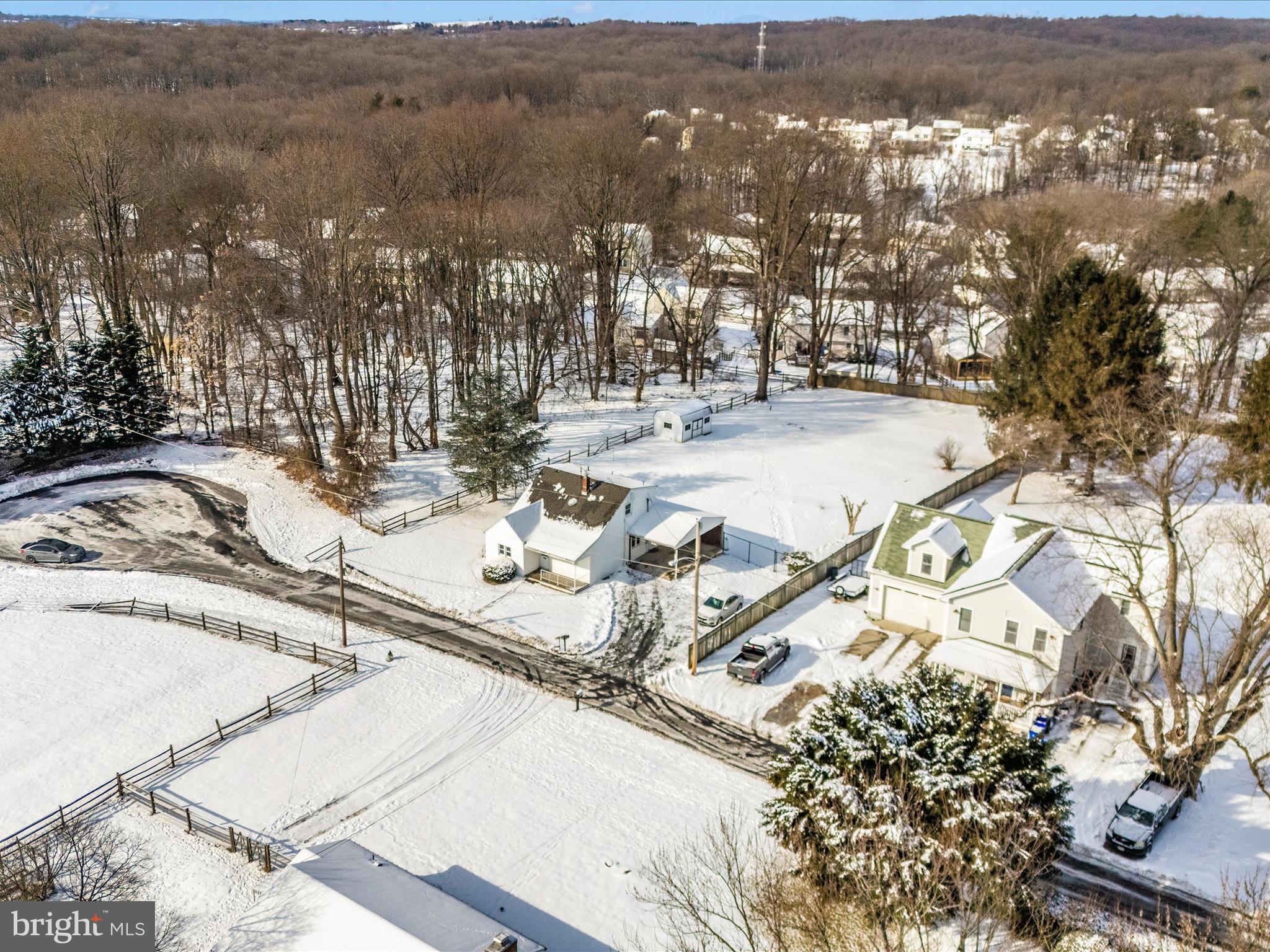 23700 Pleasant View Ln