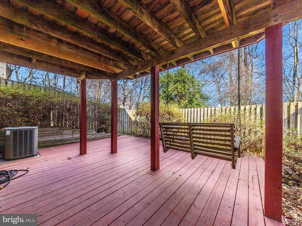 29 Cherry Bend Ct