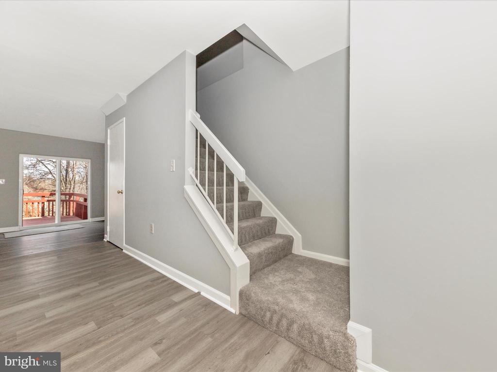 29 Cherry Bend Ct