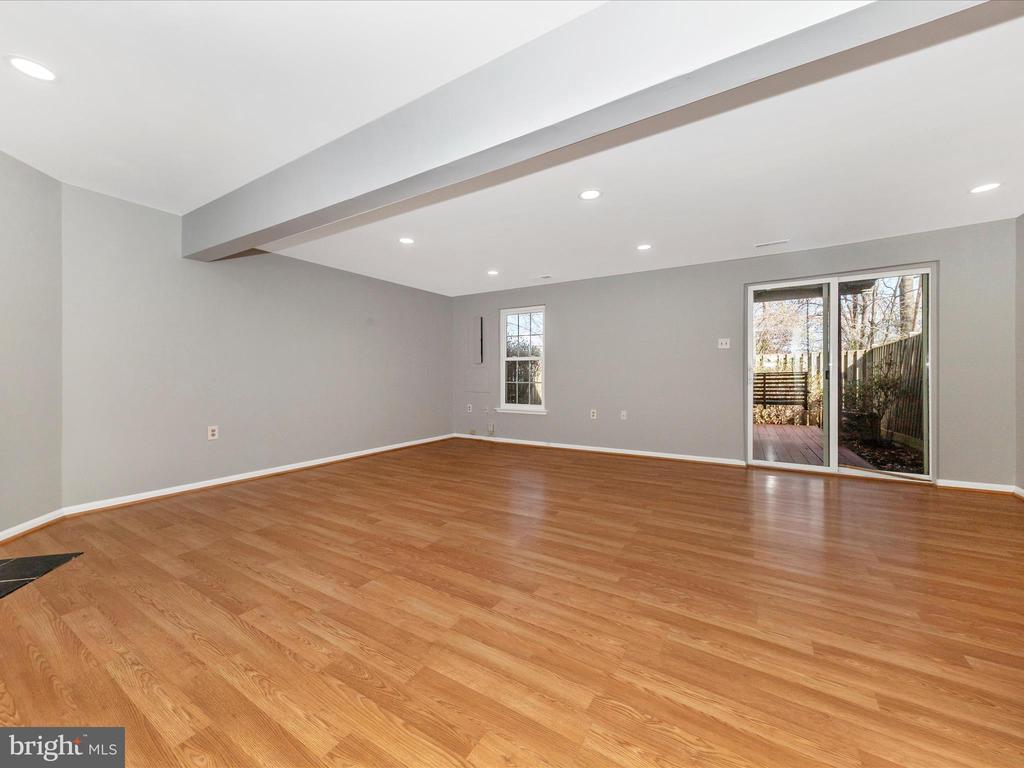 29 Cherry Bend Ct