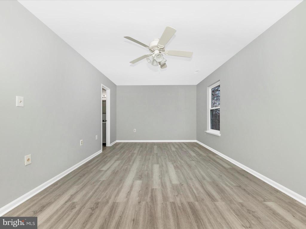 29 Cherry Bend Ct