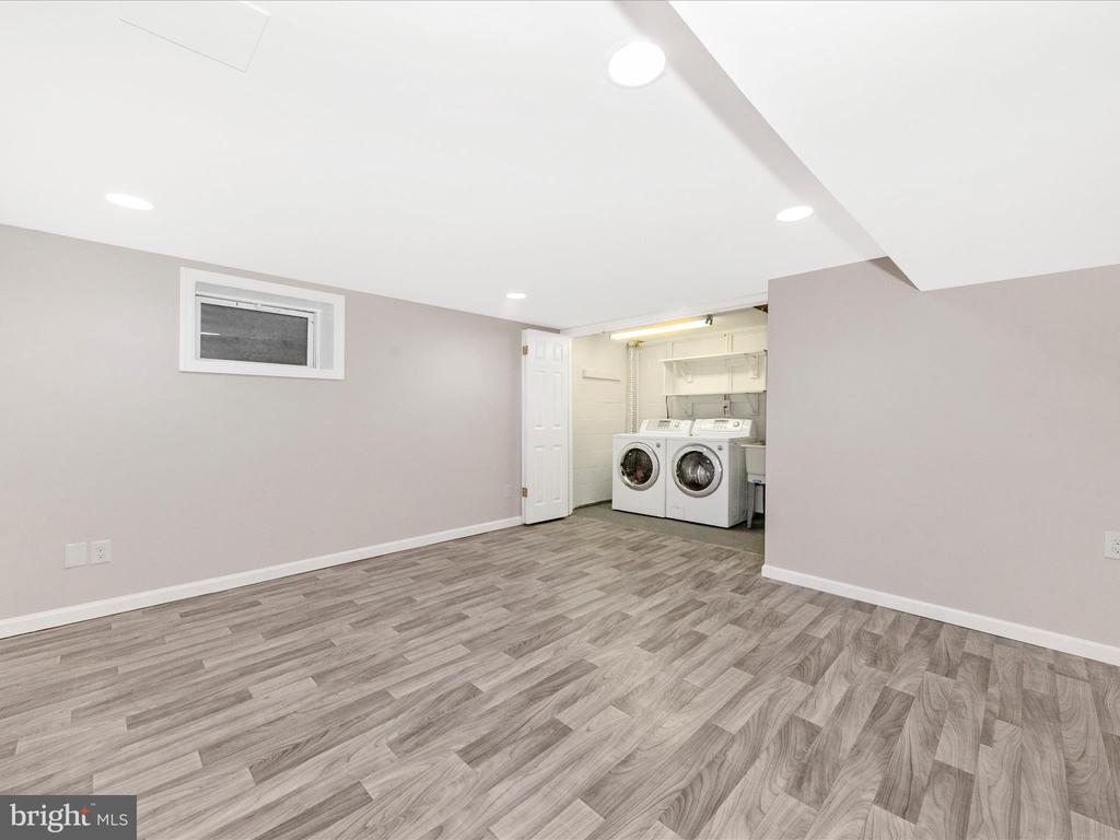19201 Racine Ct