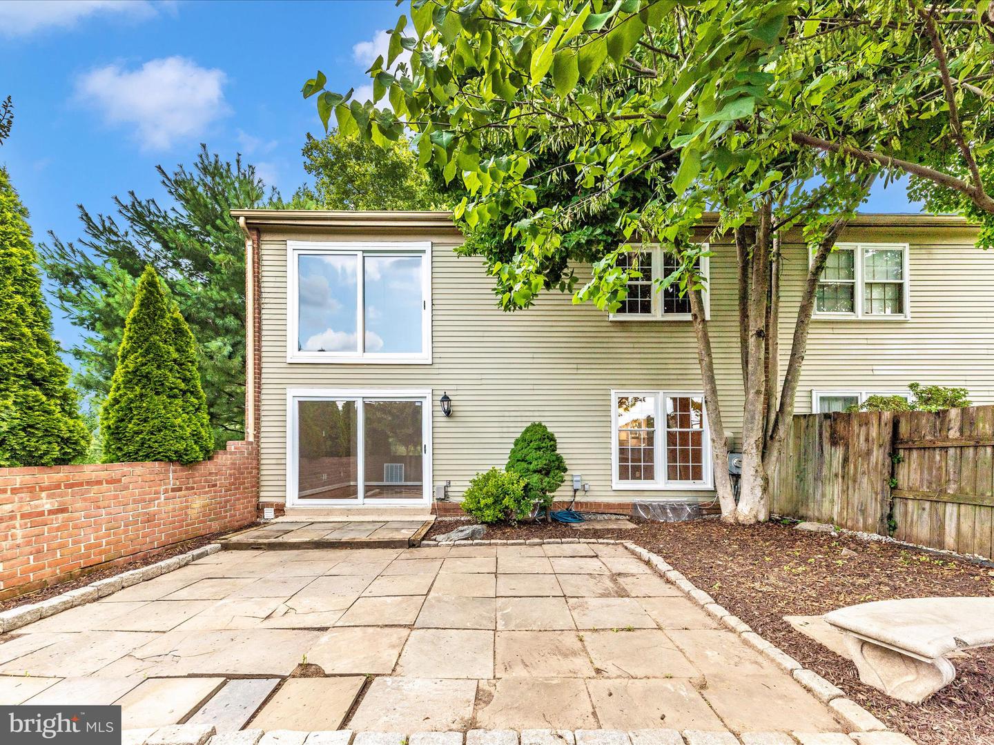 19201 Racine Ct