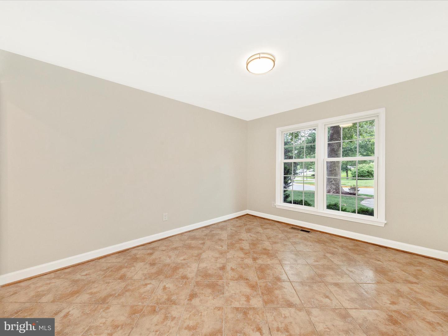 19201 Racine Ct