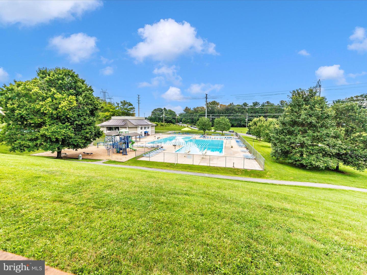 19201 Racine Ct