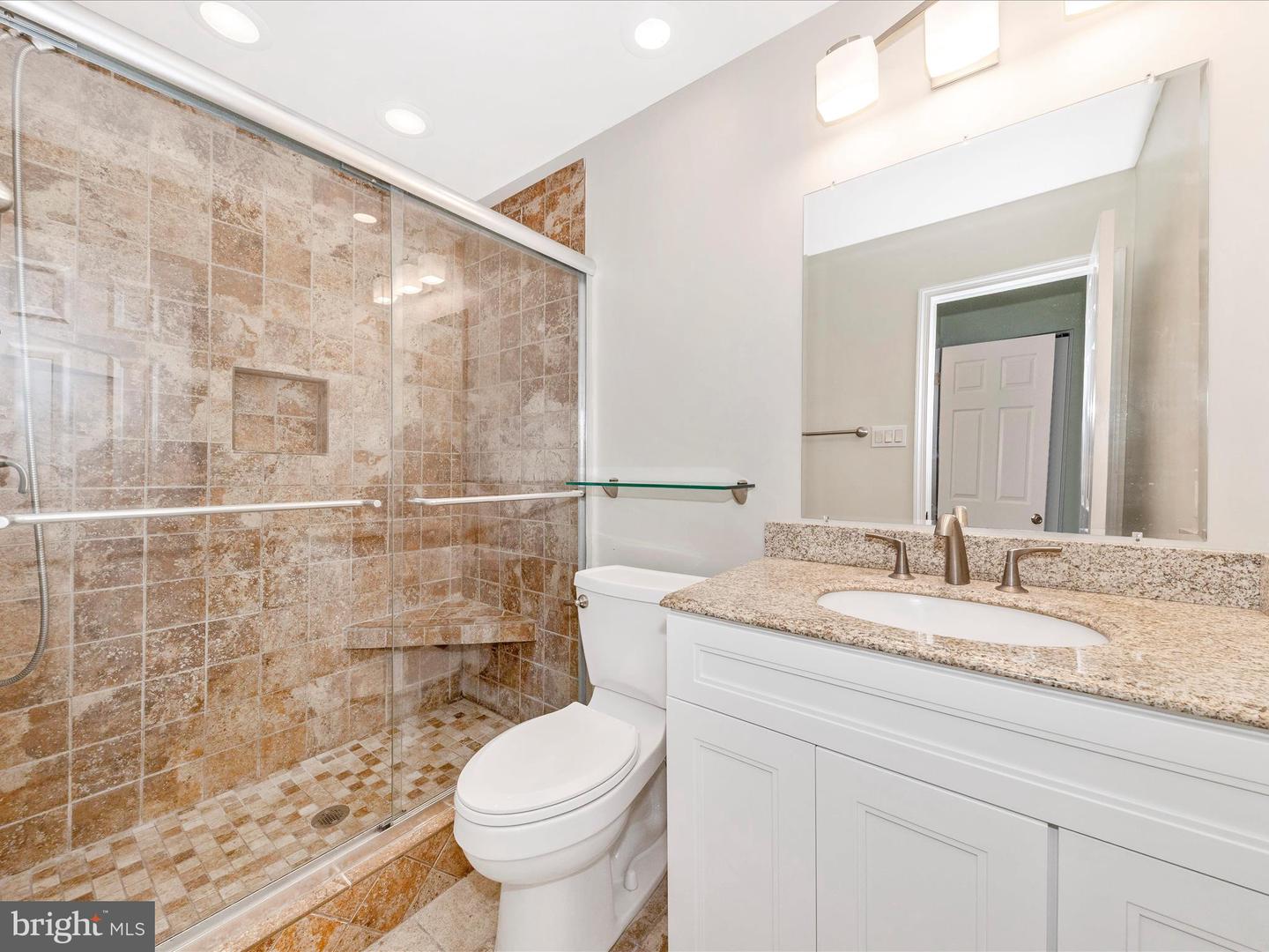 19201 Racine Ct