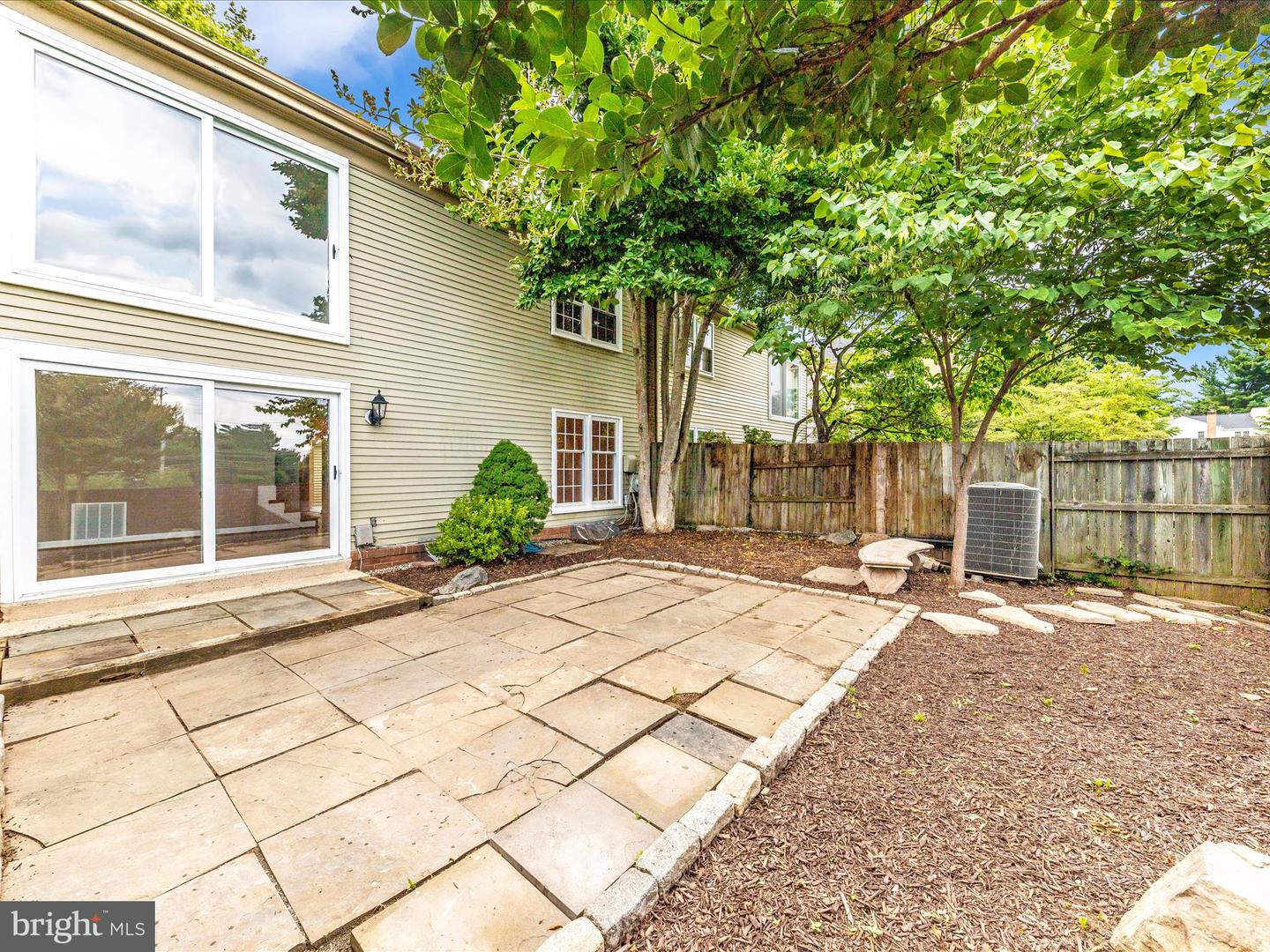 19201 Racine Ct