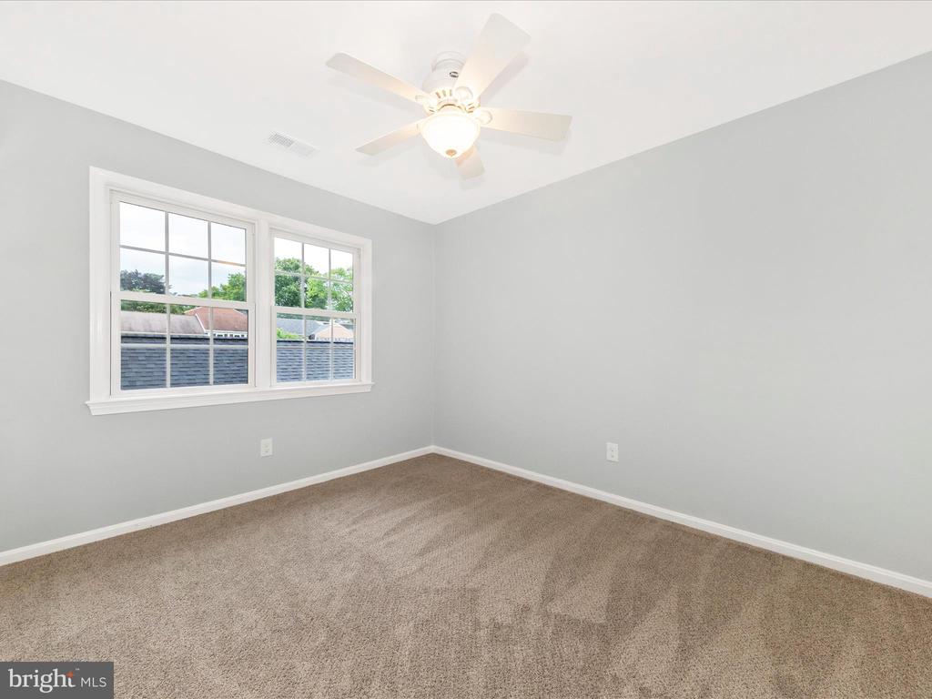 19201 Racine Ct