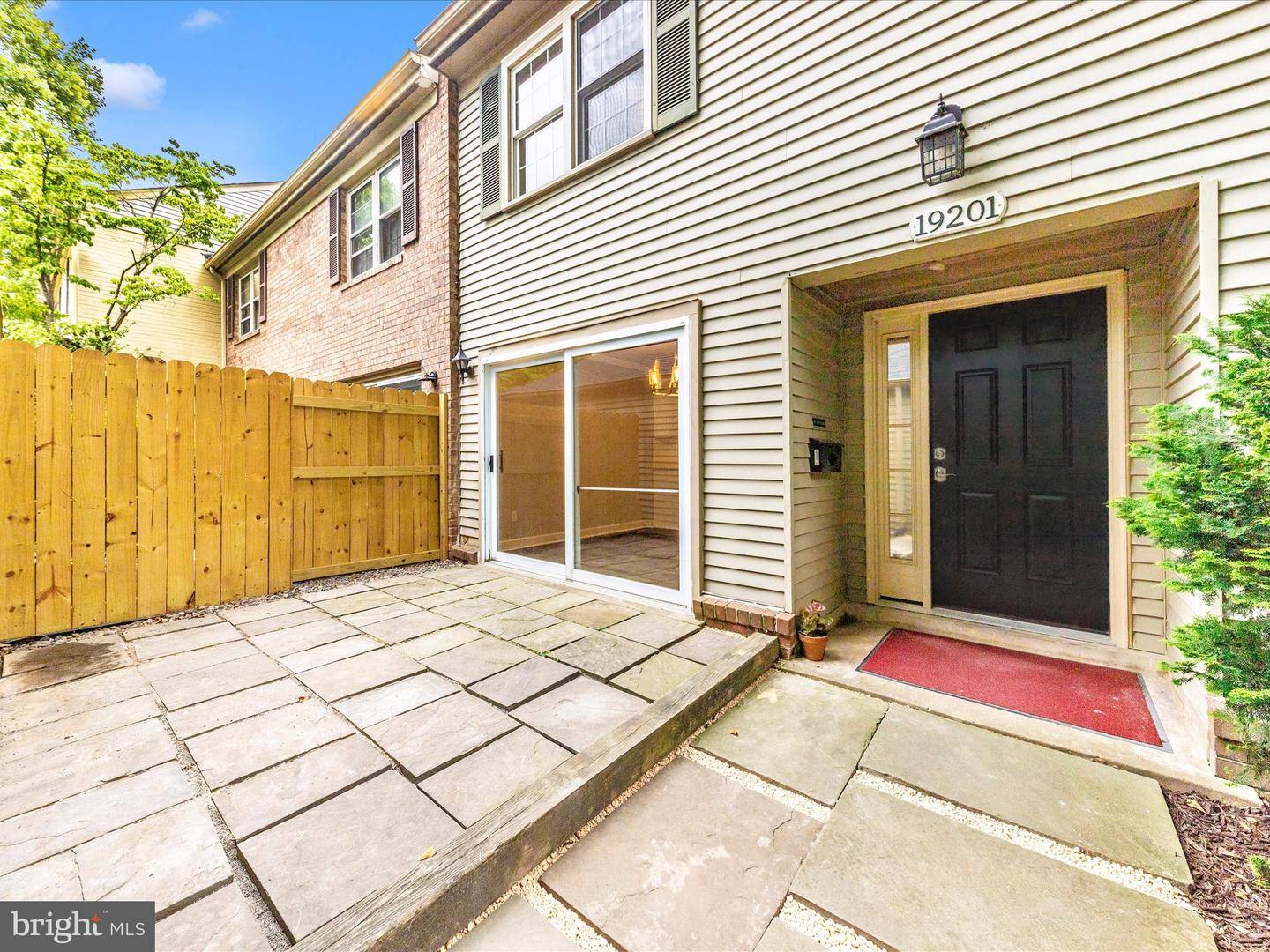 19201 Racine Ct