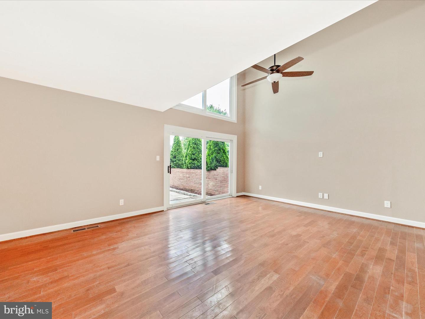 19201 Racine Ct