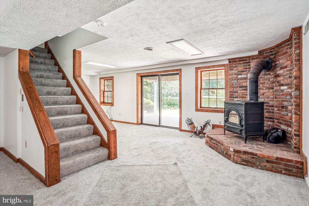 13200 CHESTNUT OAK DRIVE