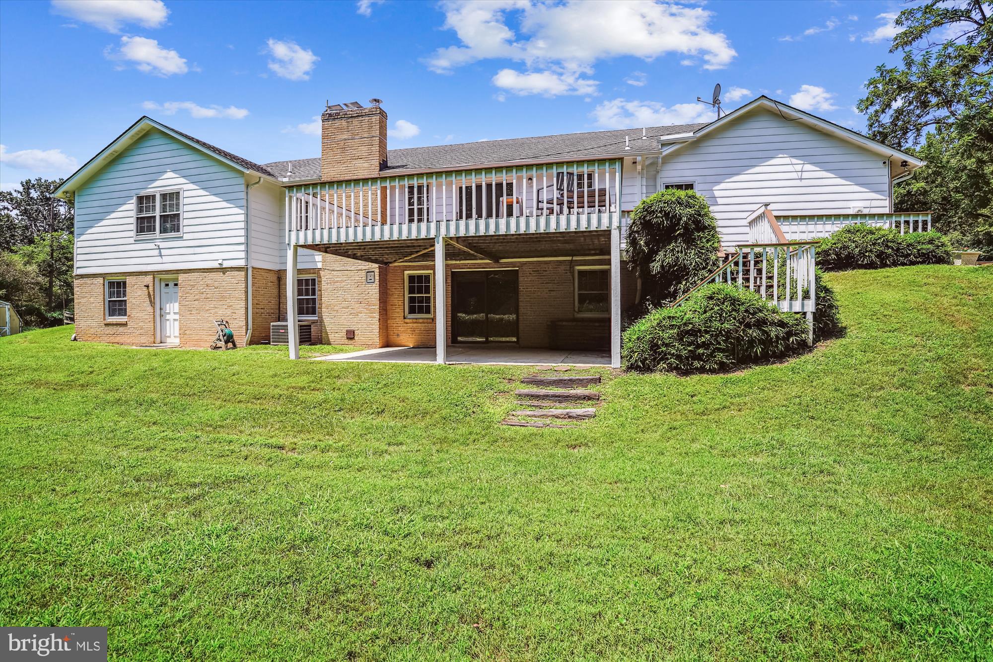 13200 CHESTNUT OAK DRIVE