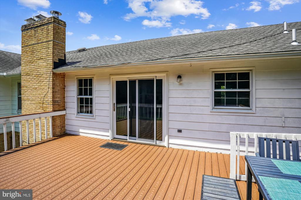 13200 CHESTNUT OAK DRIVE