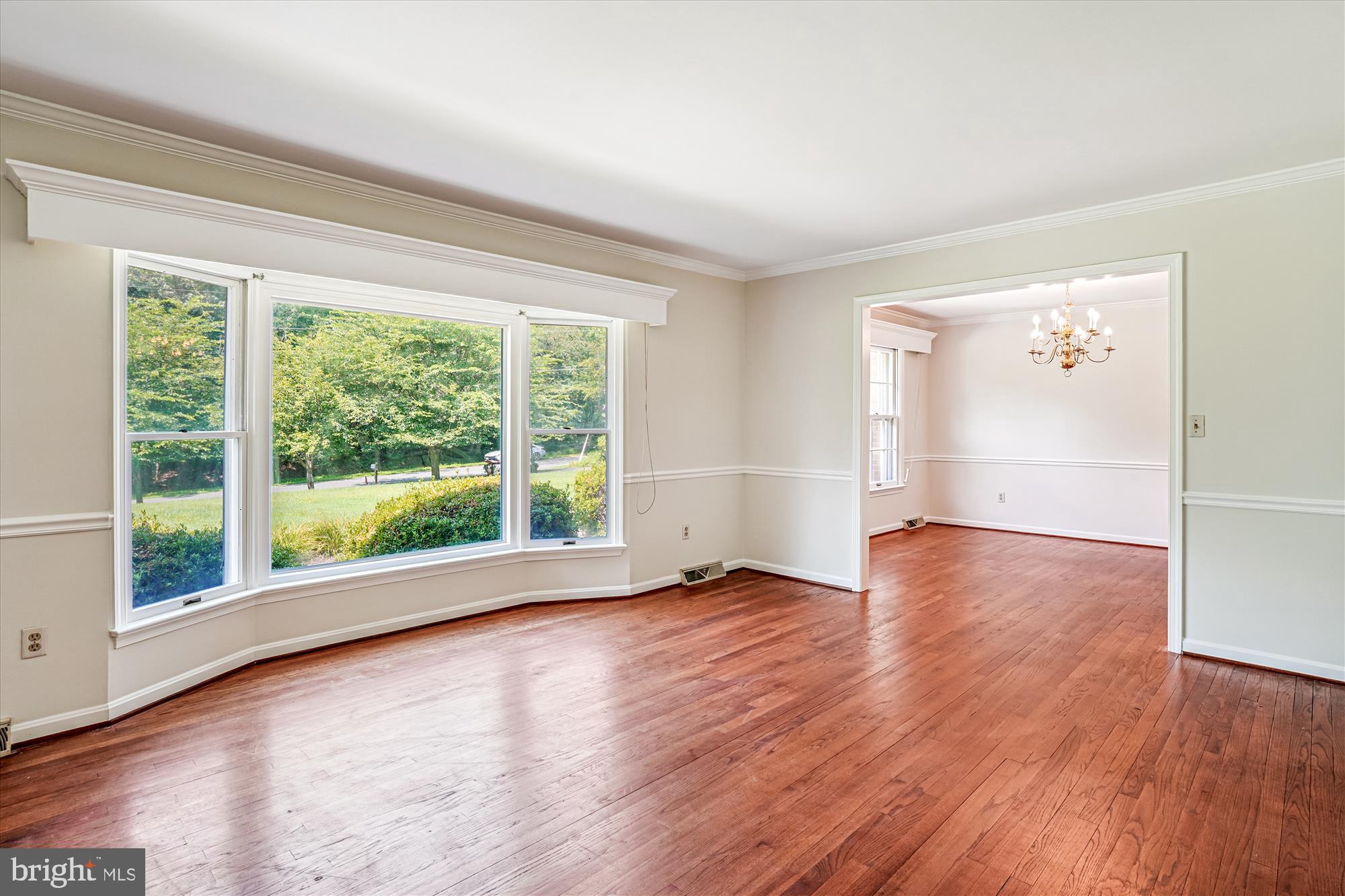 13200 CHESTNUT OAK DRIVE