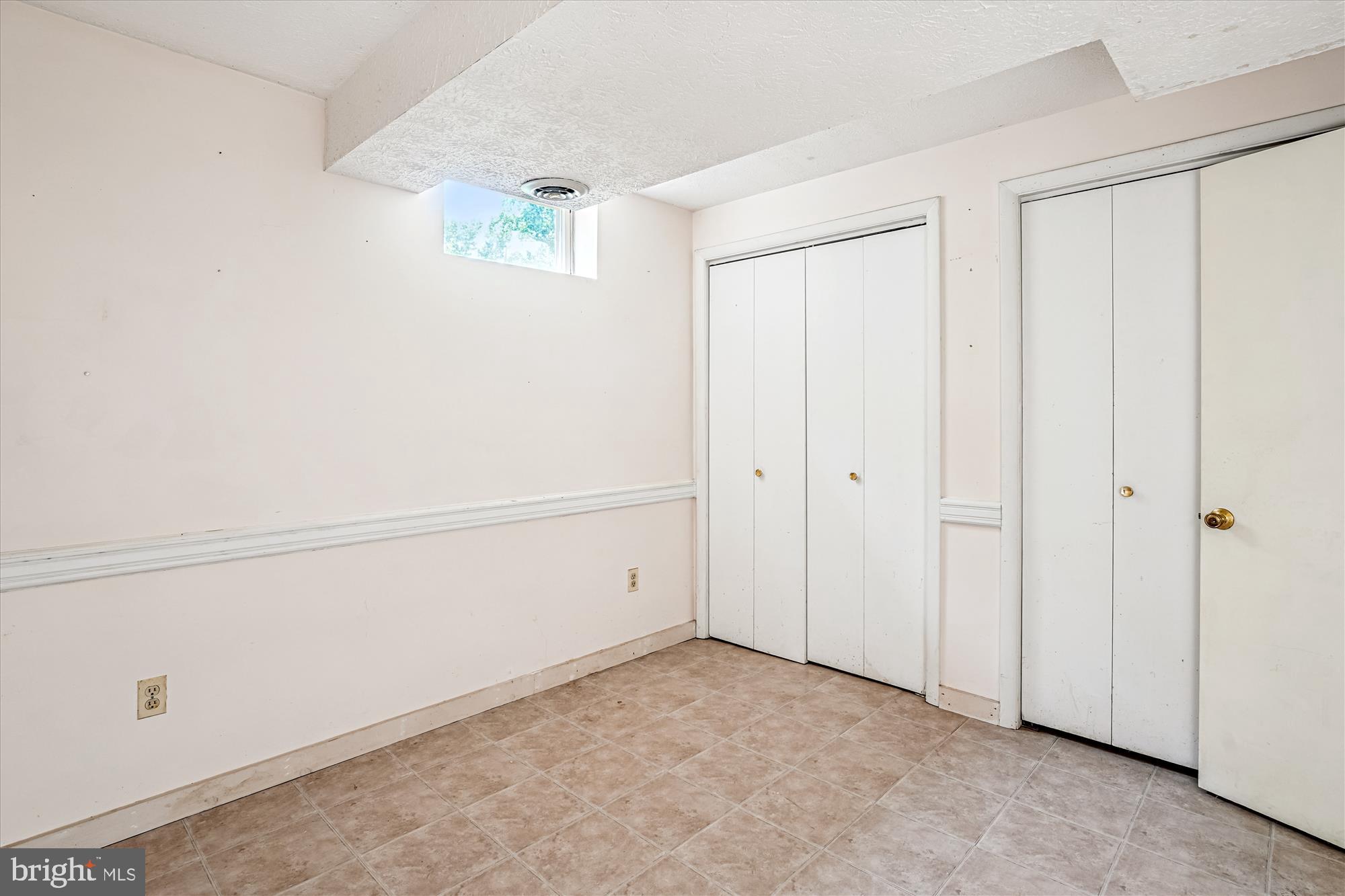 13200 CHESTNUT OAK DRIVE