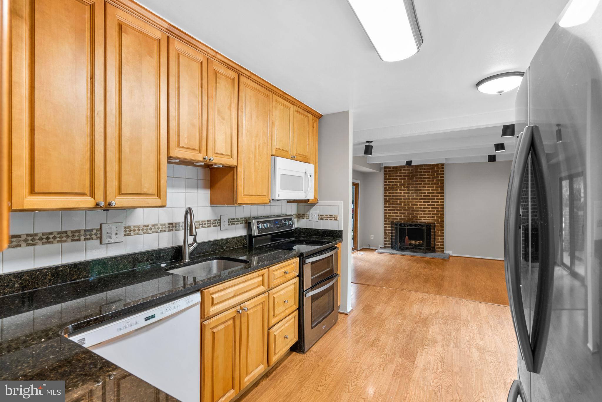 9600 SHADOW OAK DRIVE