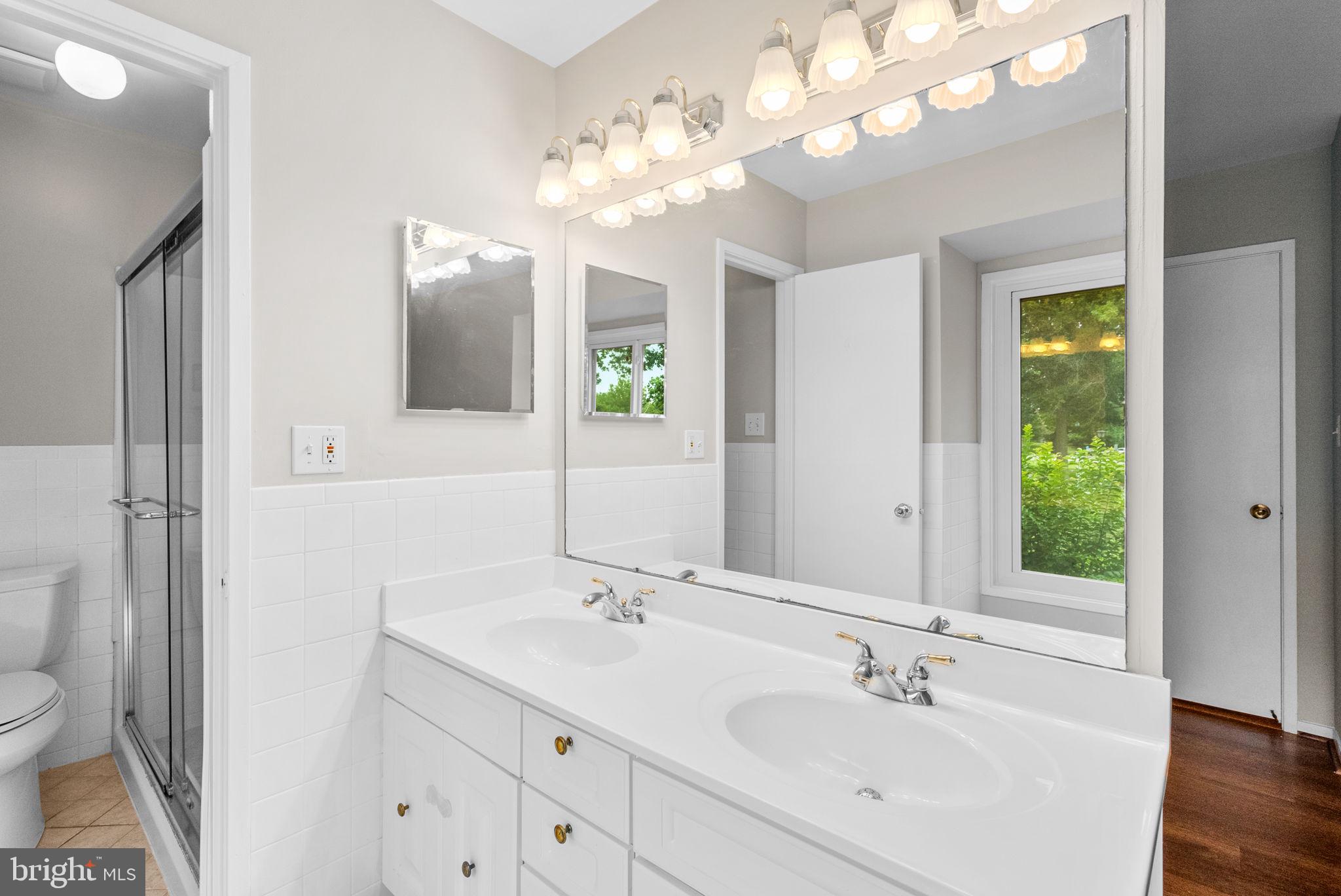 9600 SHADOW OAK DRIVE