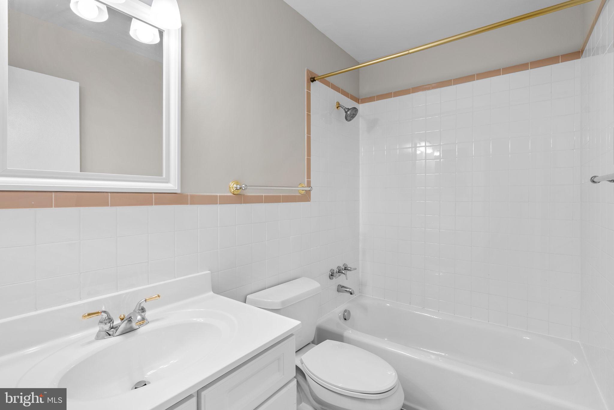 9600 SHADOW OAK DRIVE