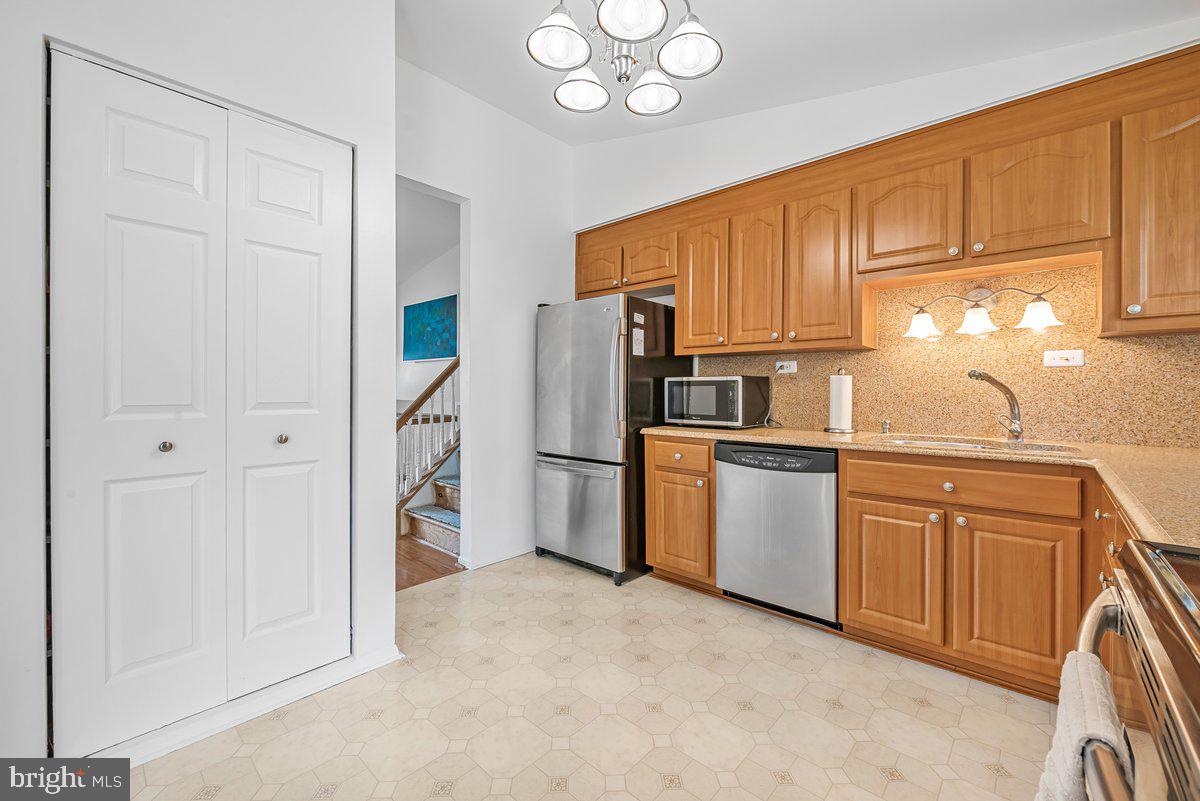 19225 WALTERS AVENUE