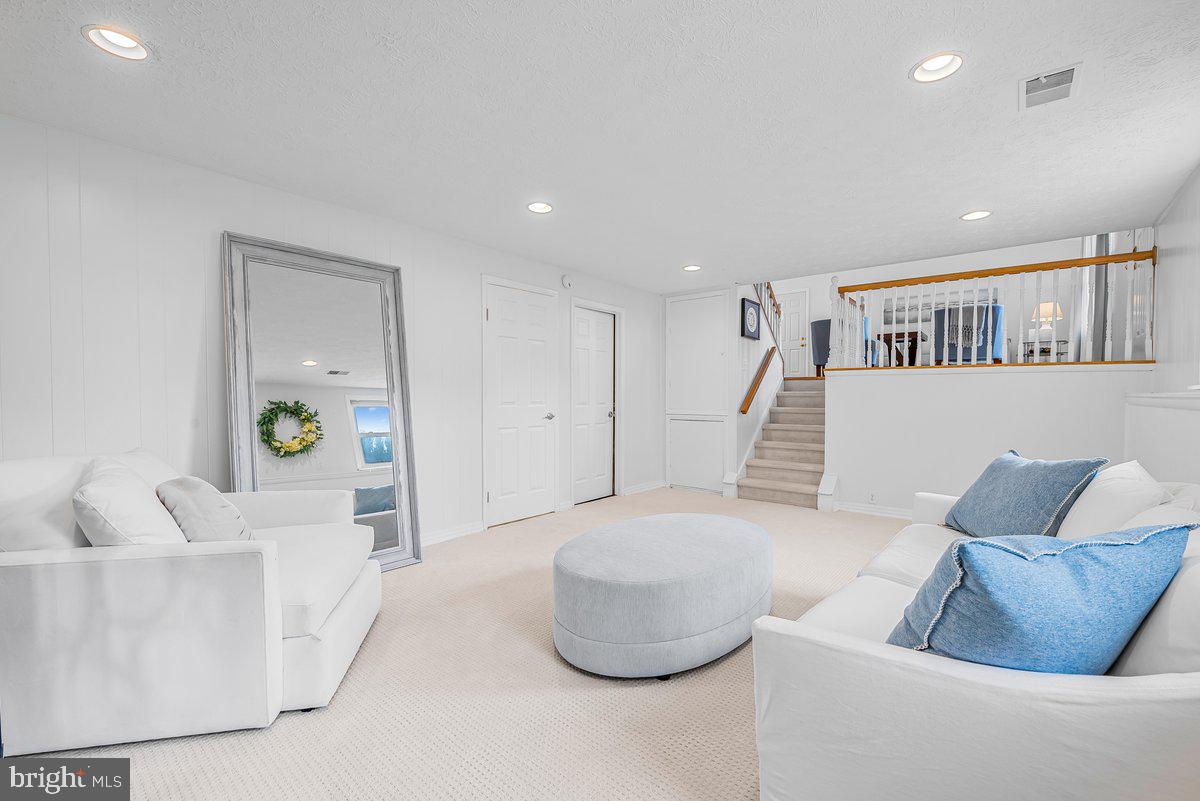 19225 WALTERS AVENUE