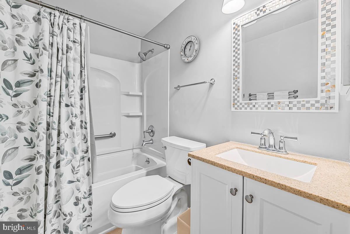 19225 WALTERS AVENUE