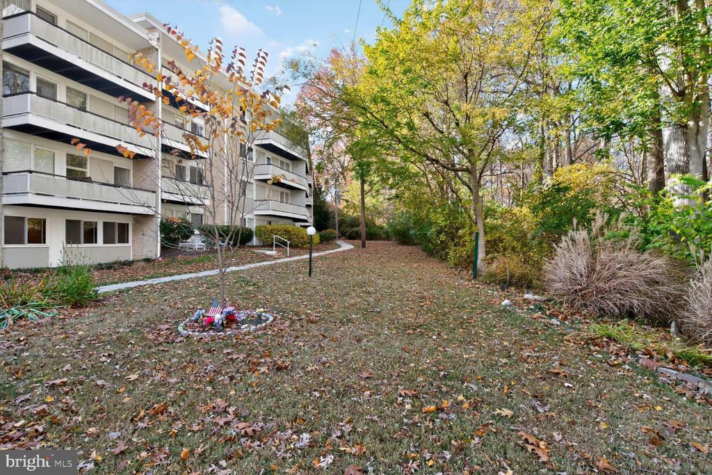7549 SPRING LAKE DRIVE C-1